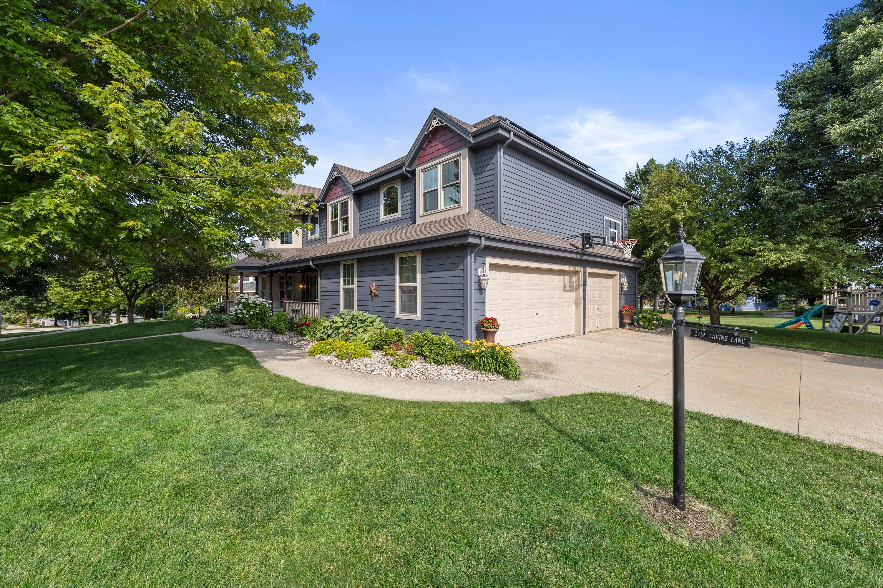 2719 Lavine Ln