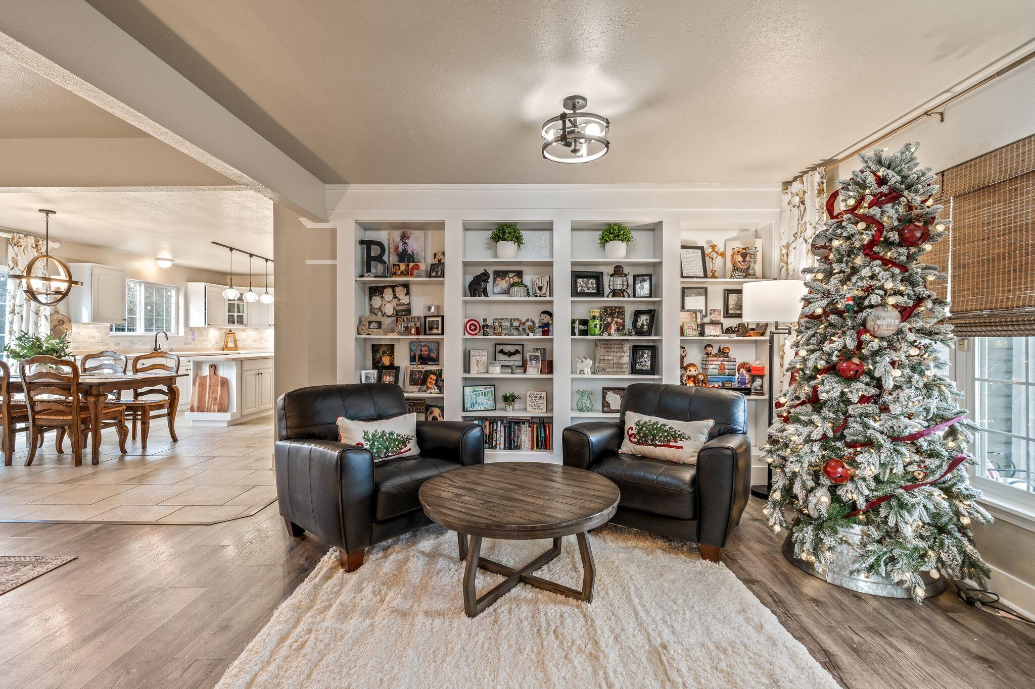 W143N9659 Amber Dr