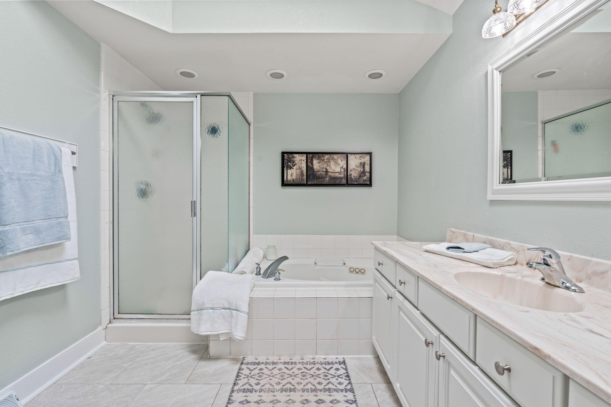 W143N9659 Amber Dr