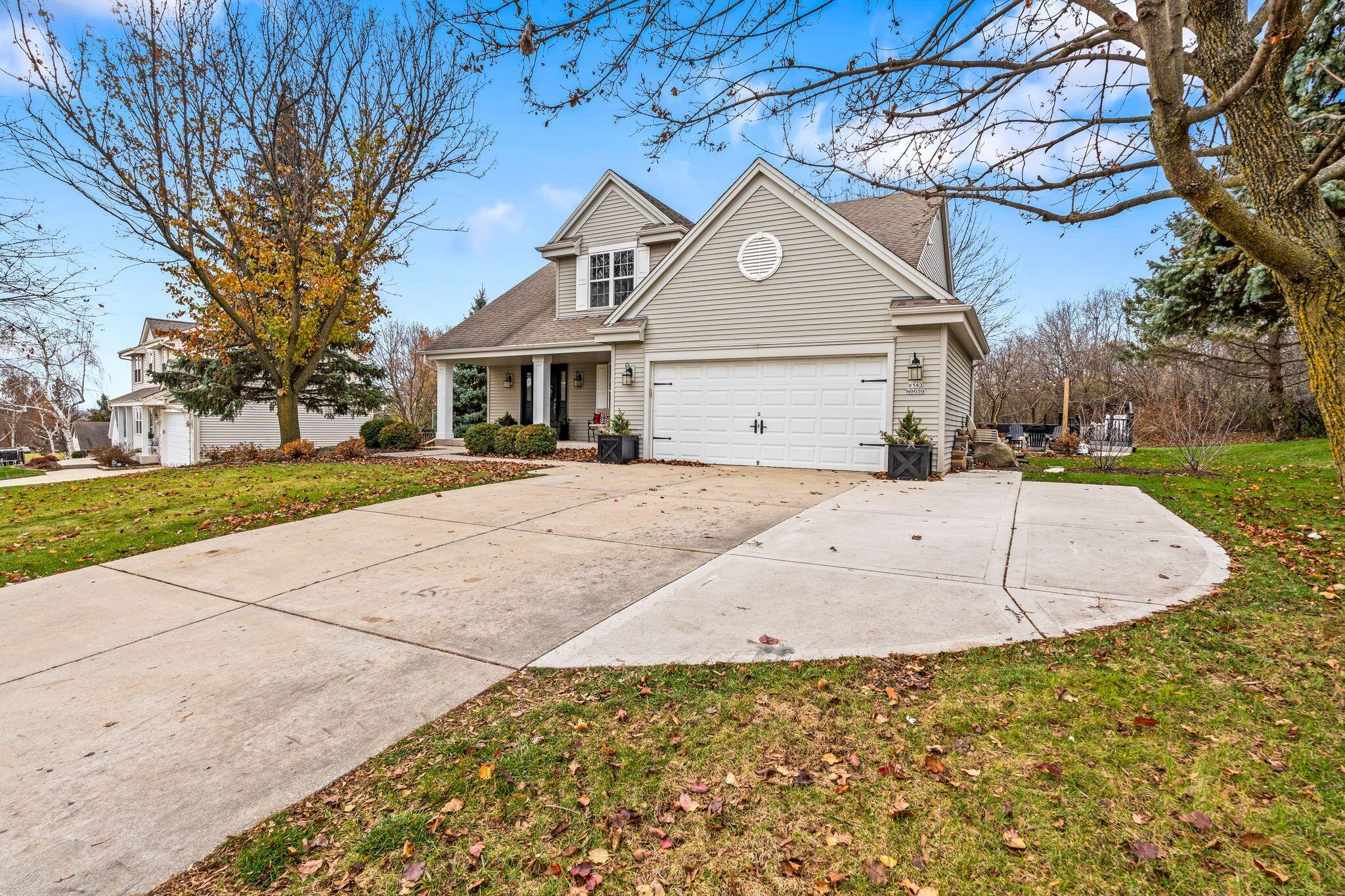 W143N9659 Amber Dr