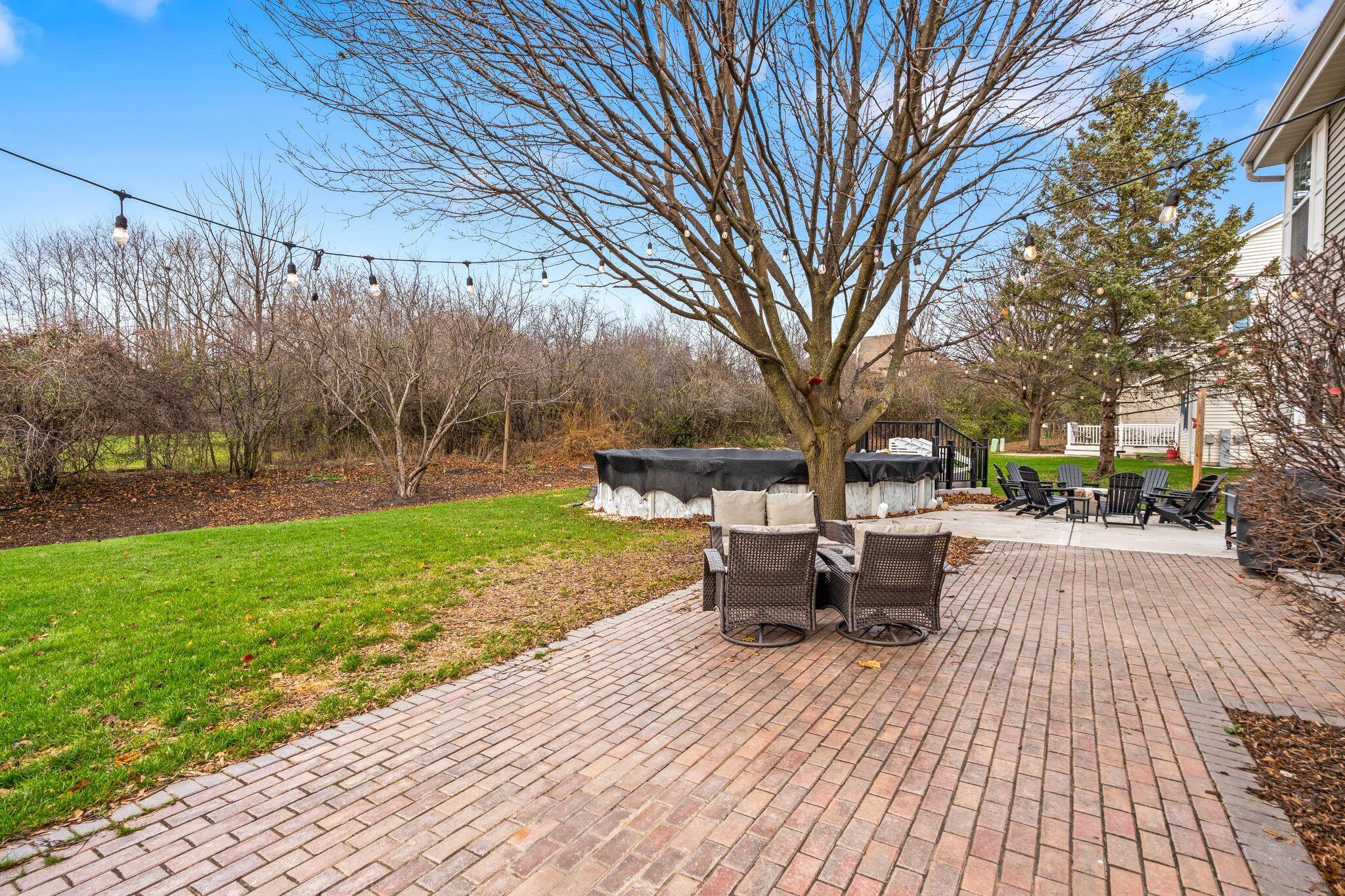 W143N9659 Amber Dr