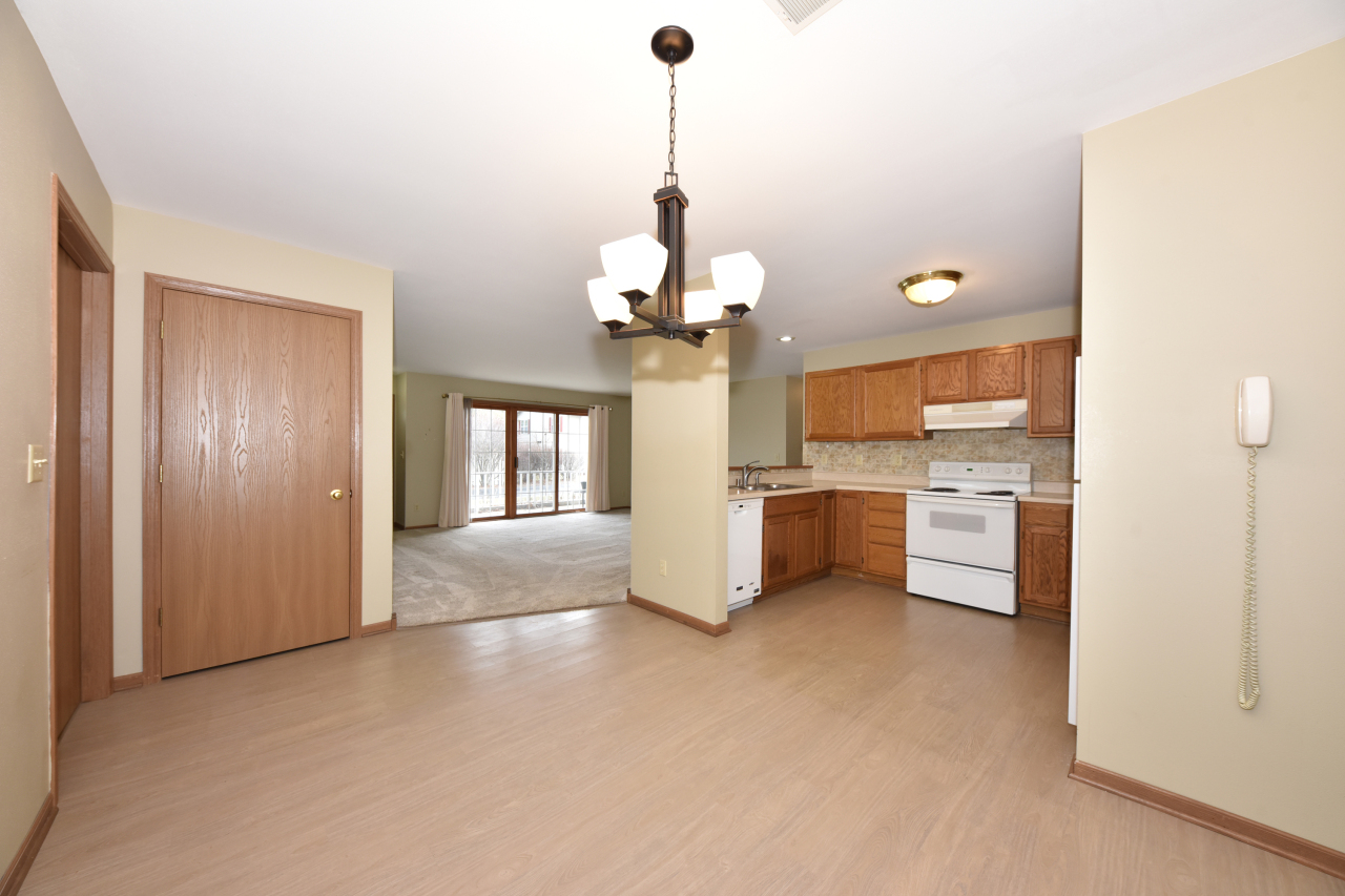 1787 White Pine Ct
