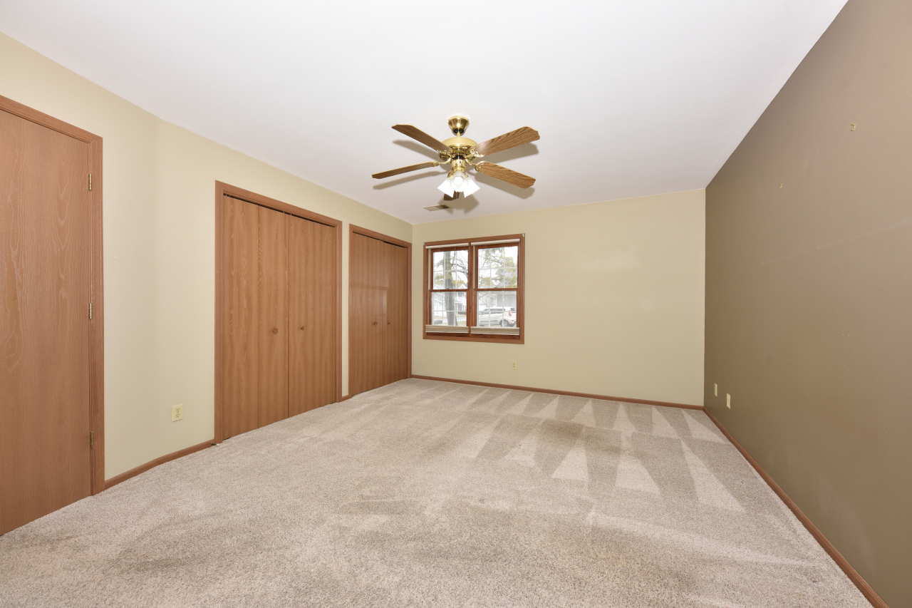 1787 White Pine Ct