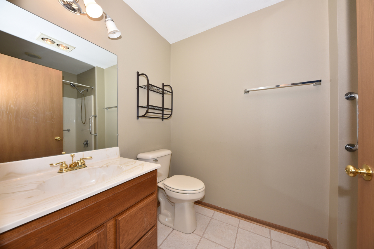 1787 White Pine Ct