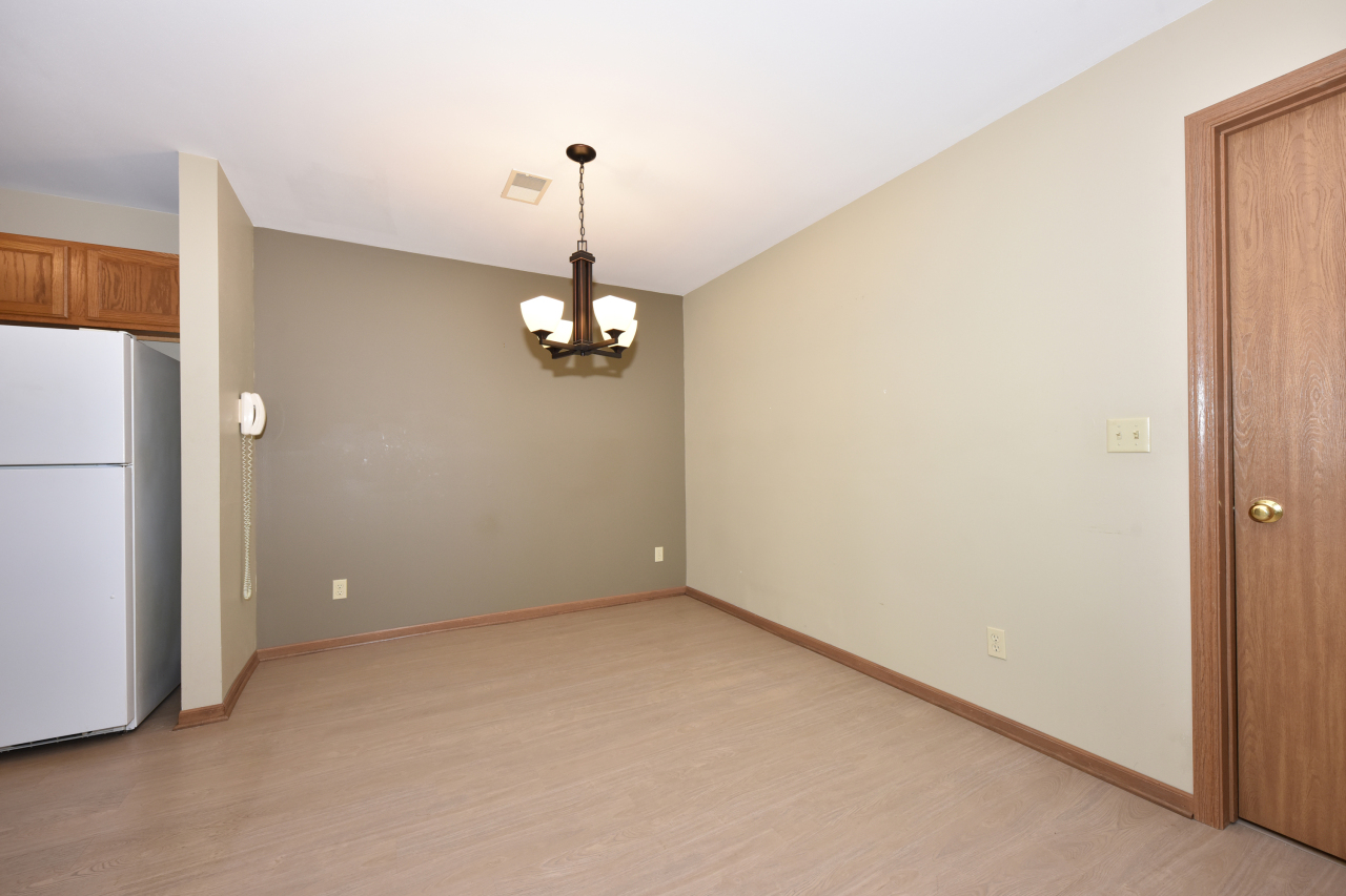 1787 White Pine Ct