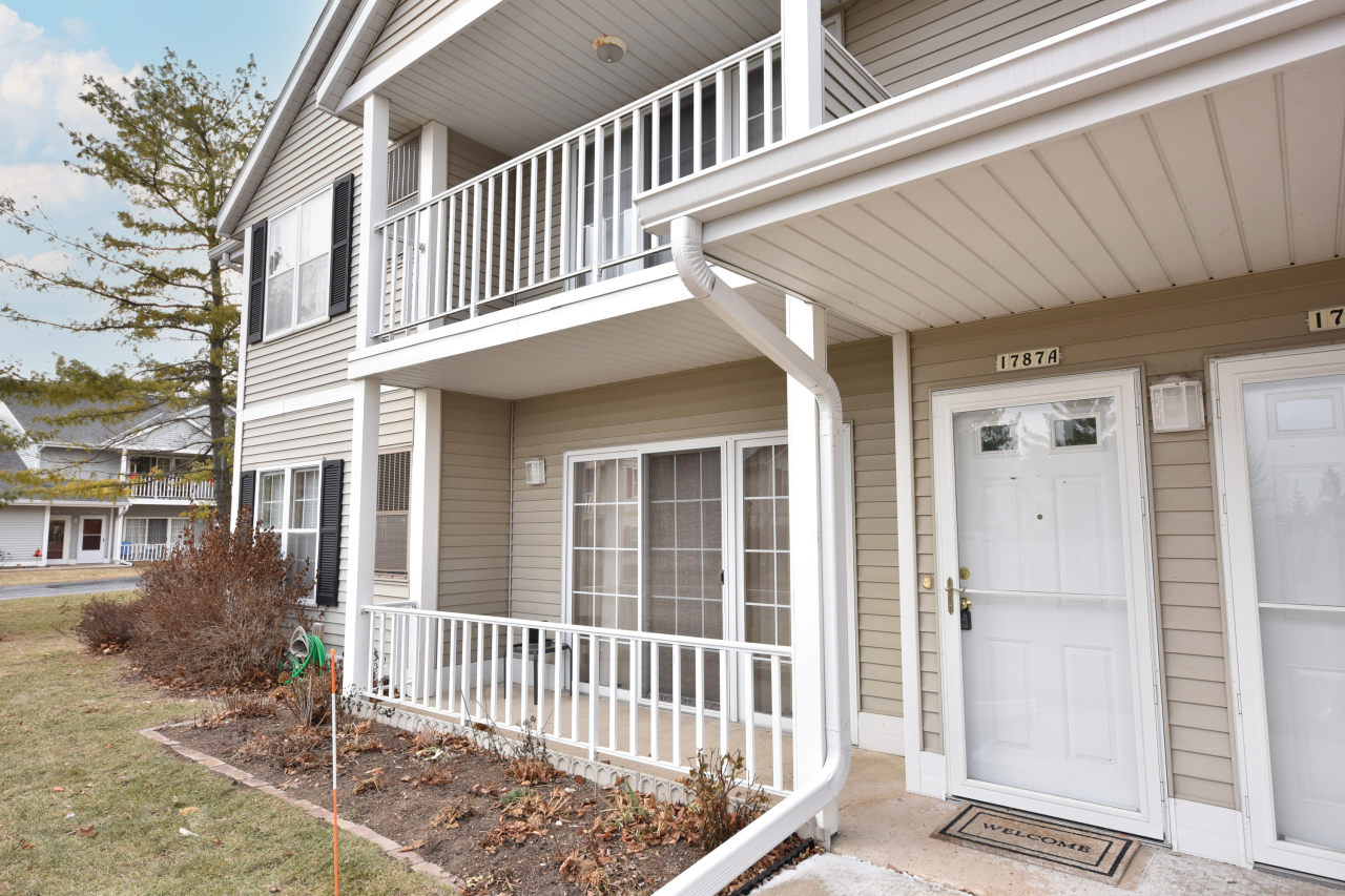 1787 White Pine Ct