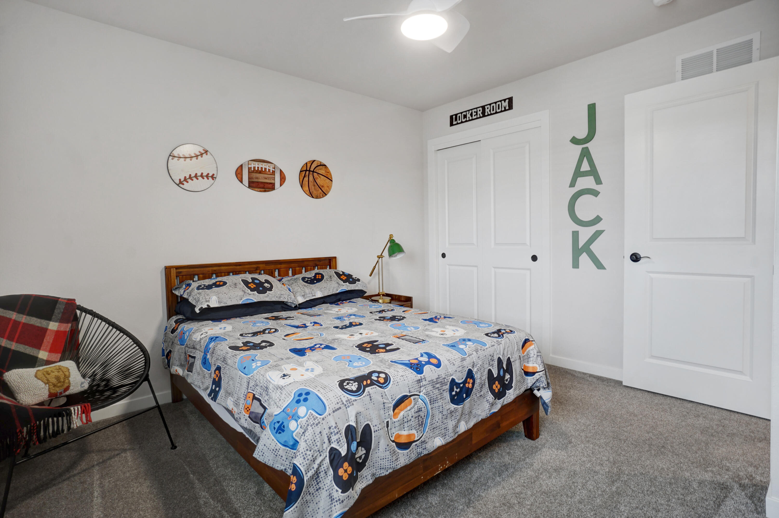 1351 Goldenrod Way