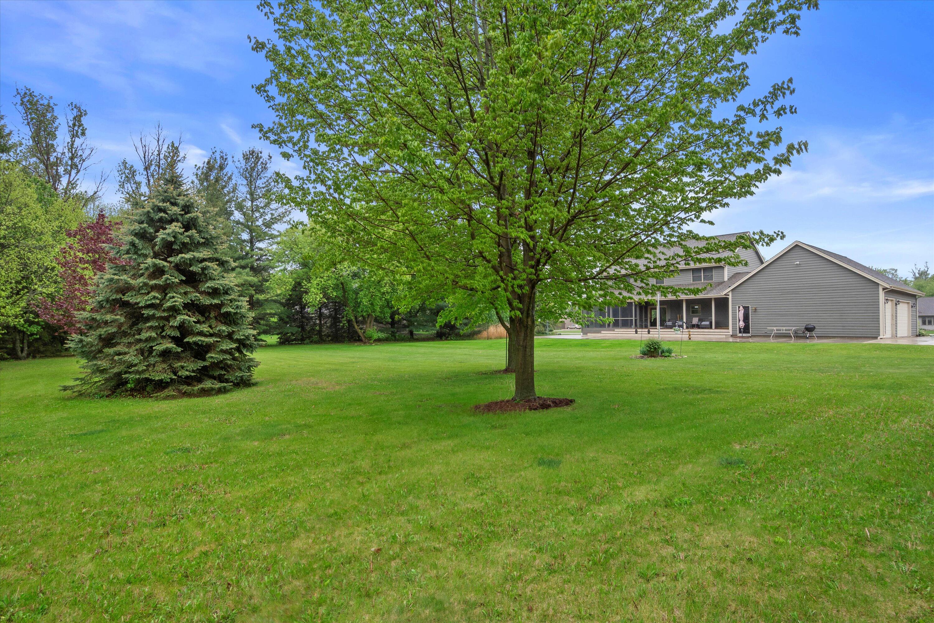 3626 E Cliffe Dr