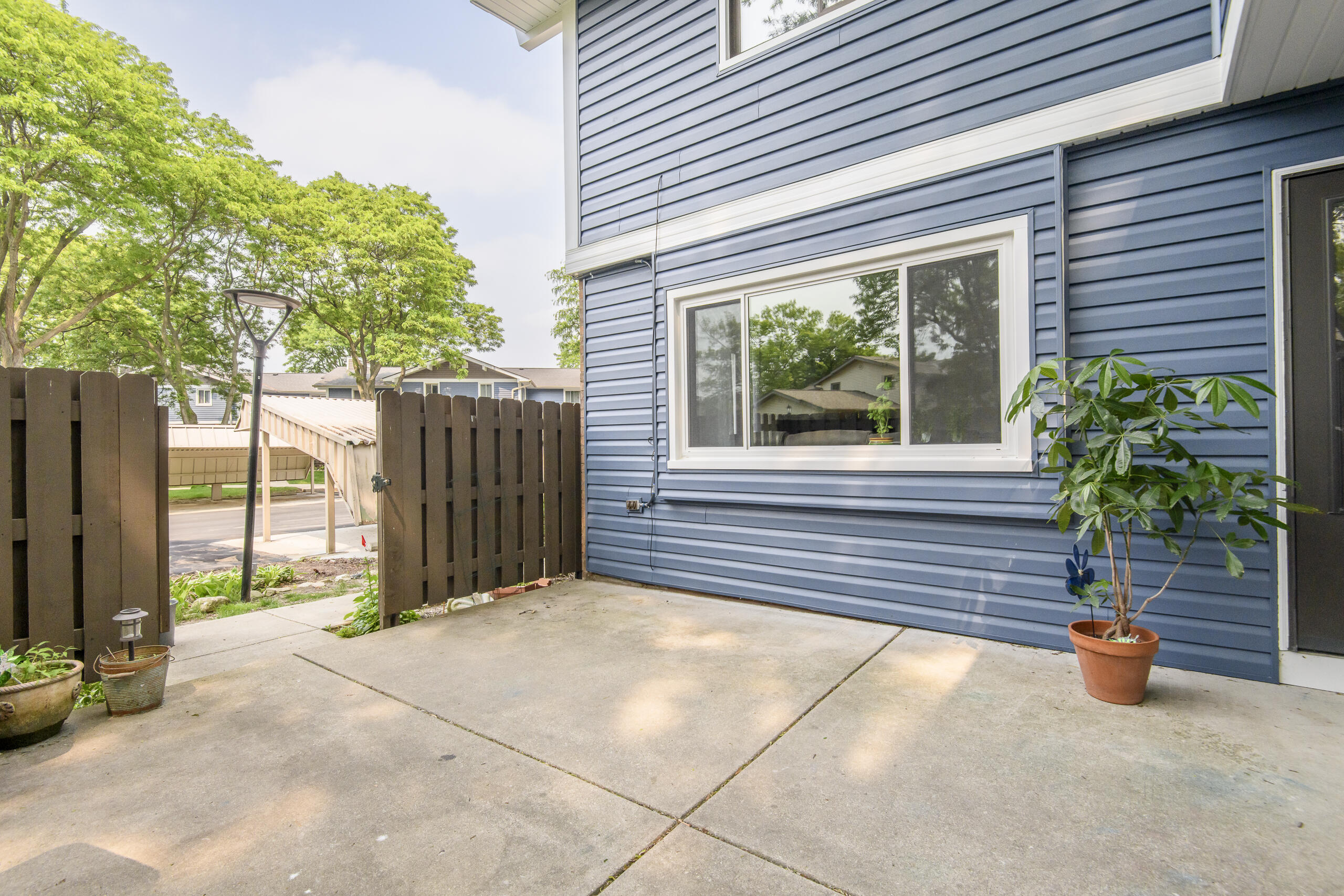 N76W14532 North Point Ct