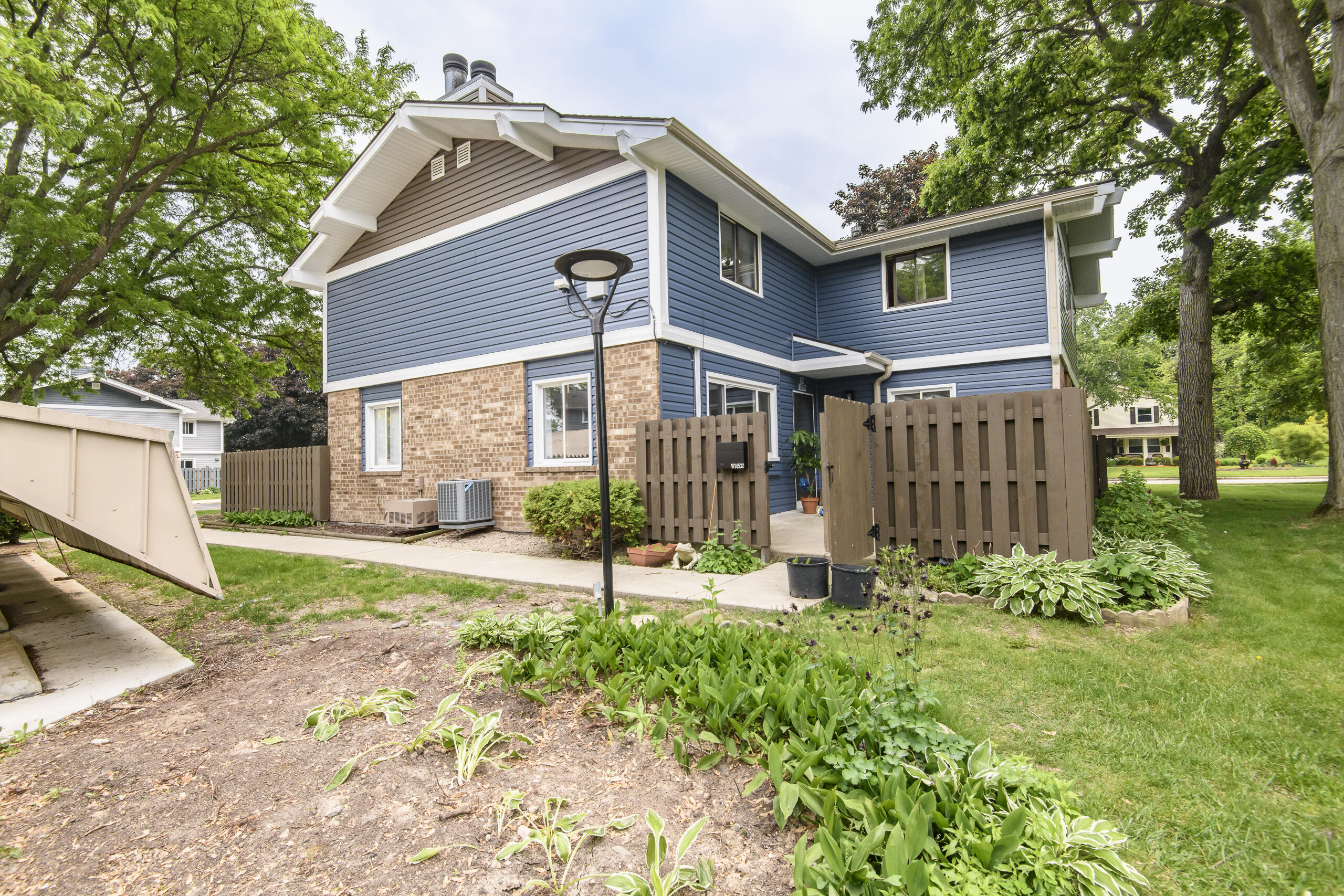 N76W14532 North Point Ct