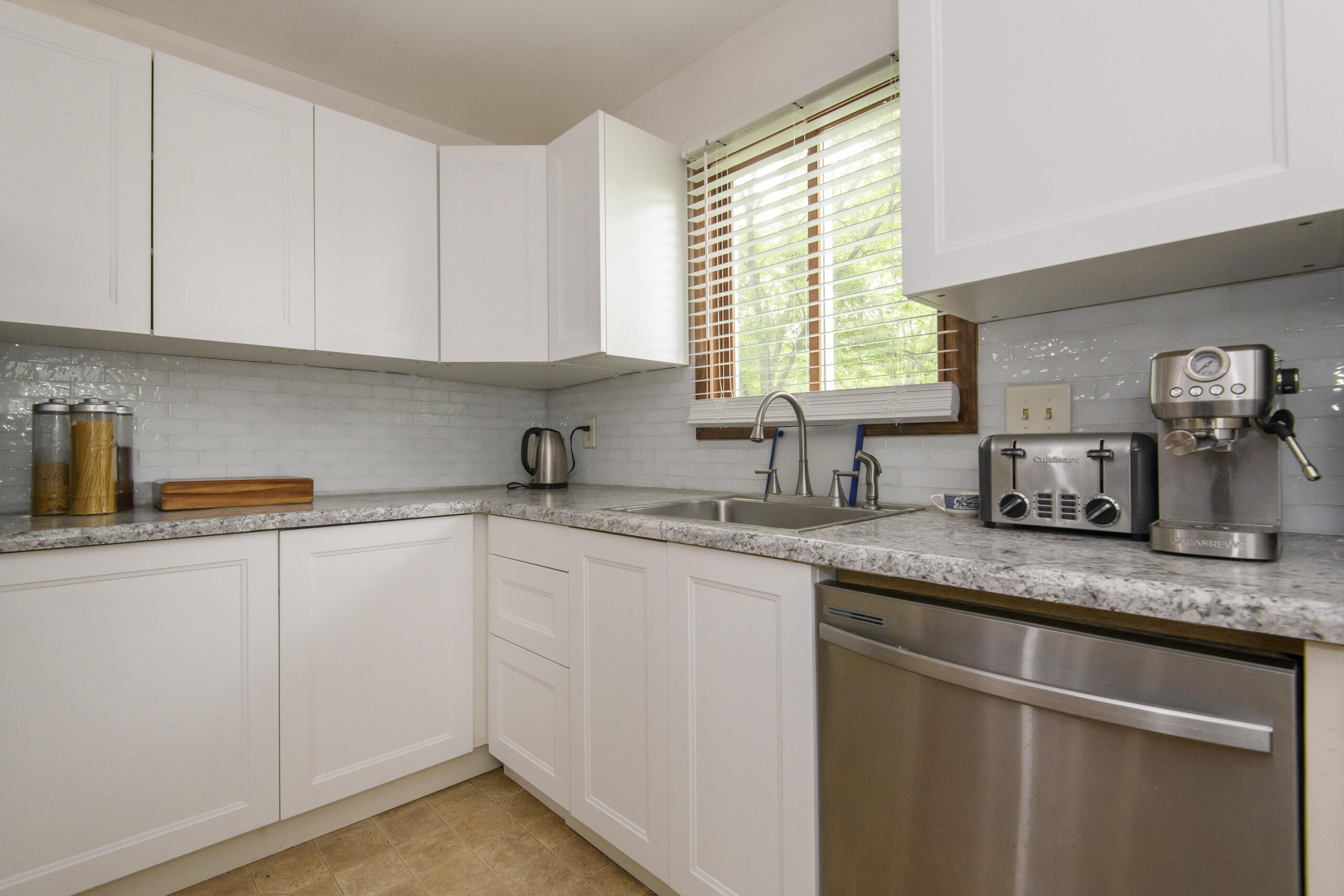 N76W14532 North Point Ct