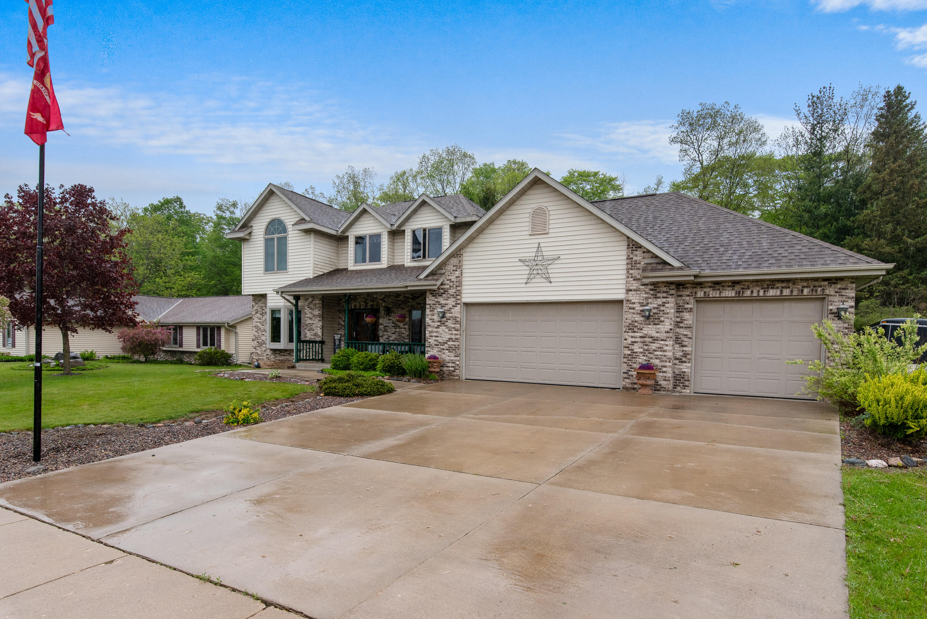 1500 Wolf Dr