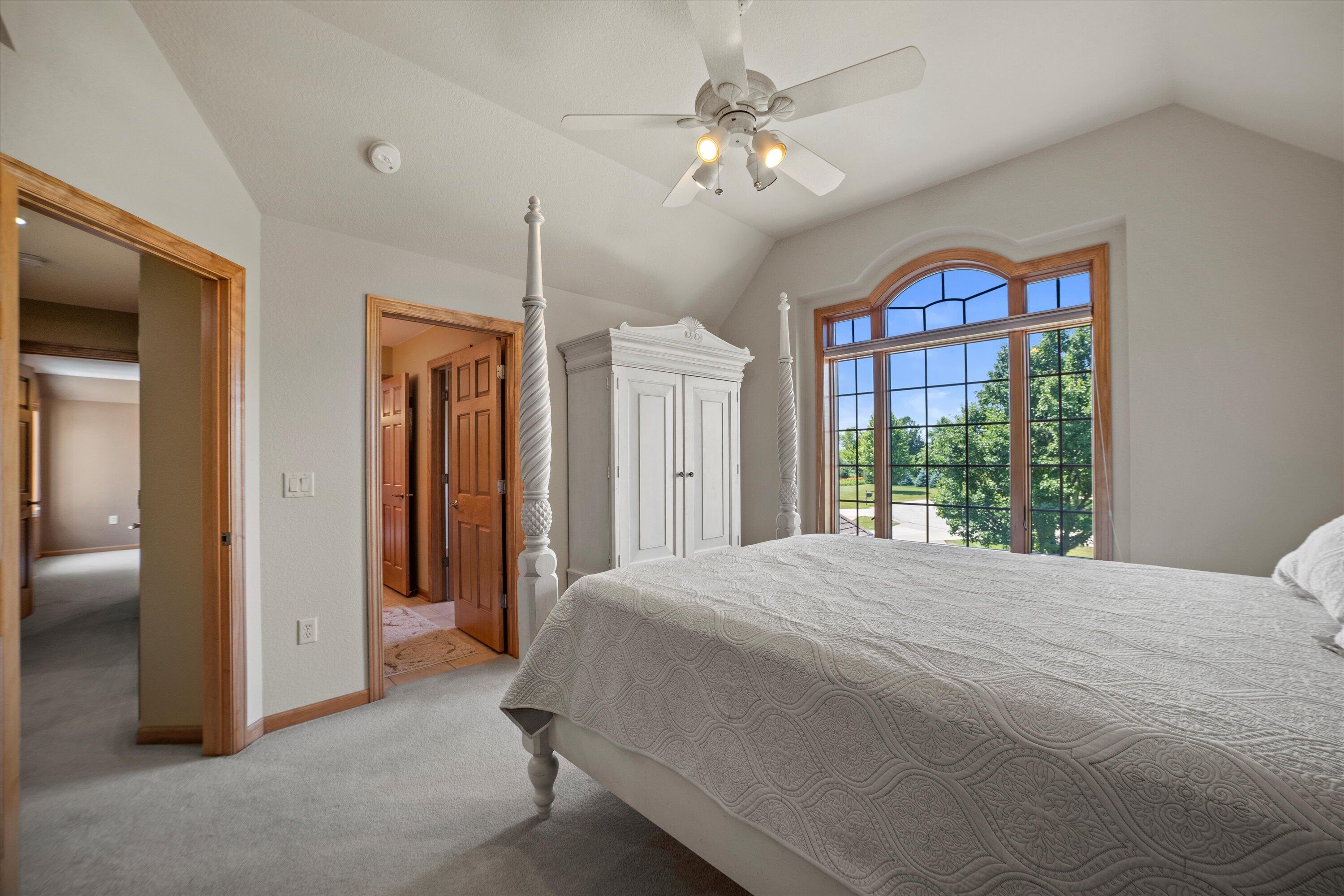 768 Coyote Ct