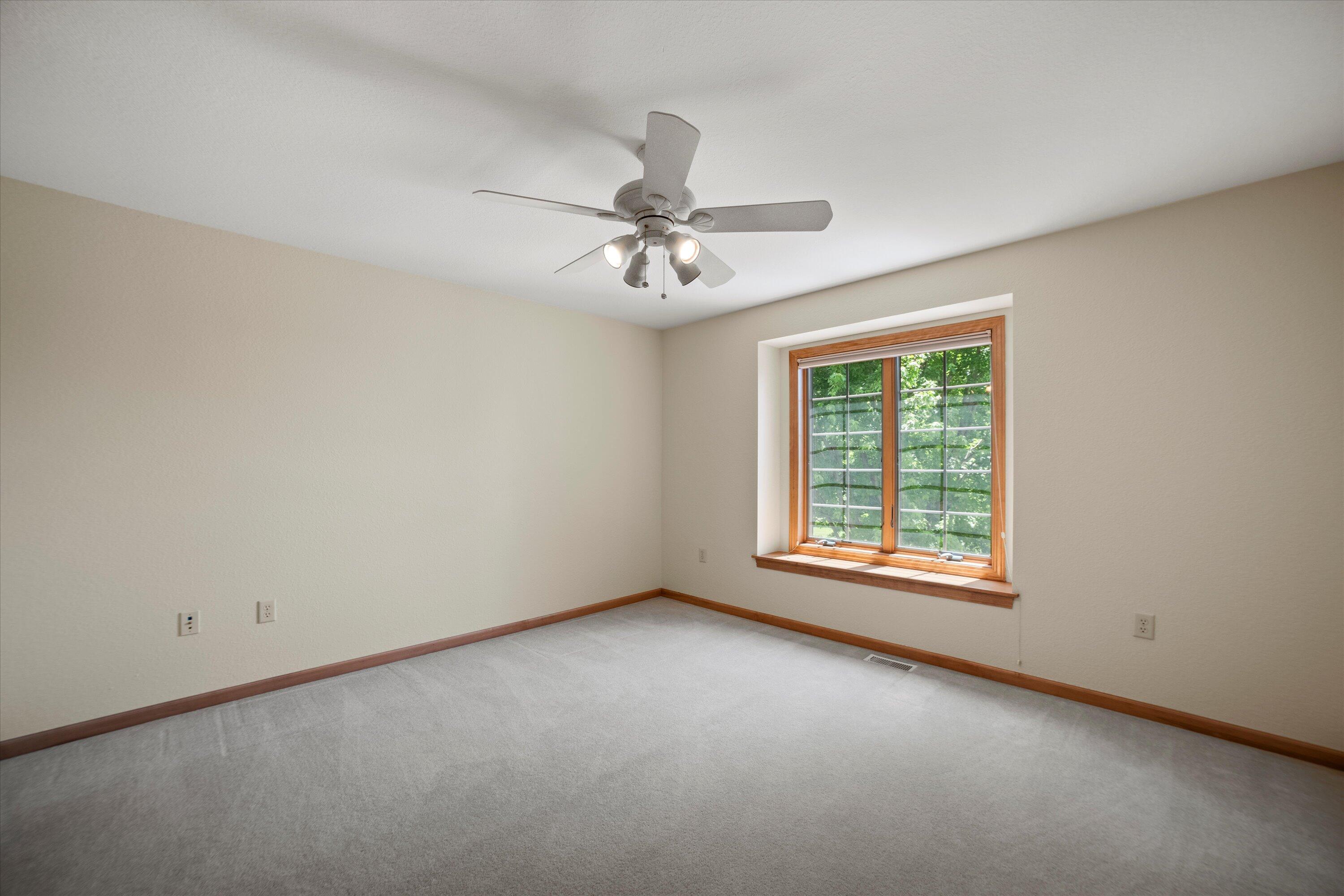 768 Coyote Ct