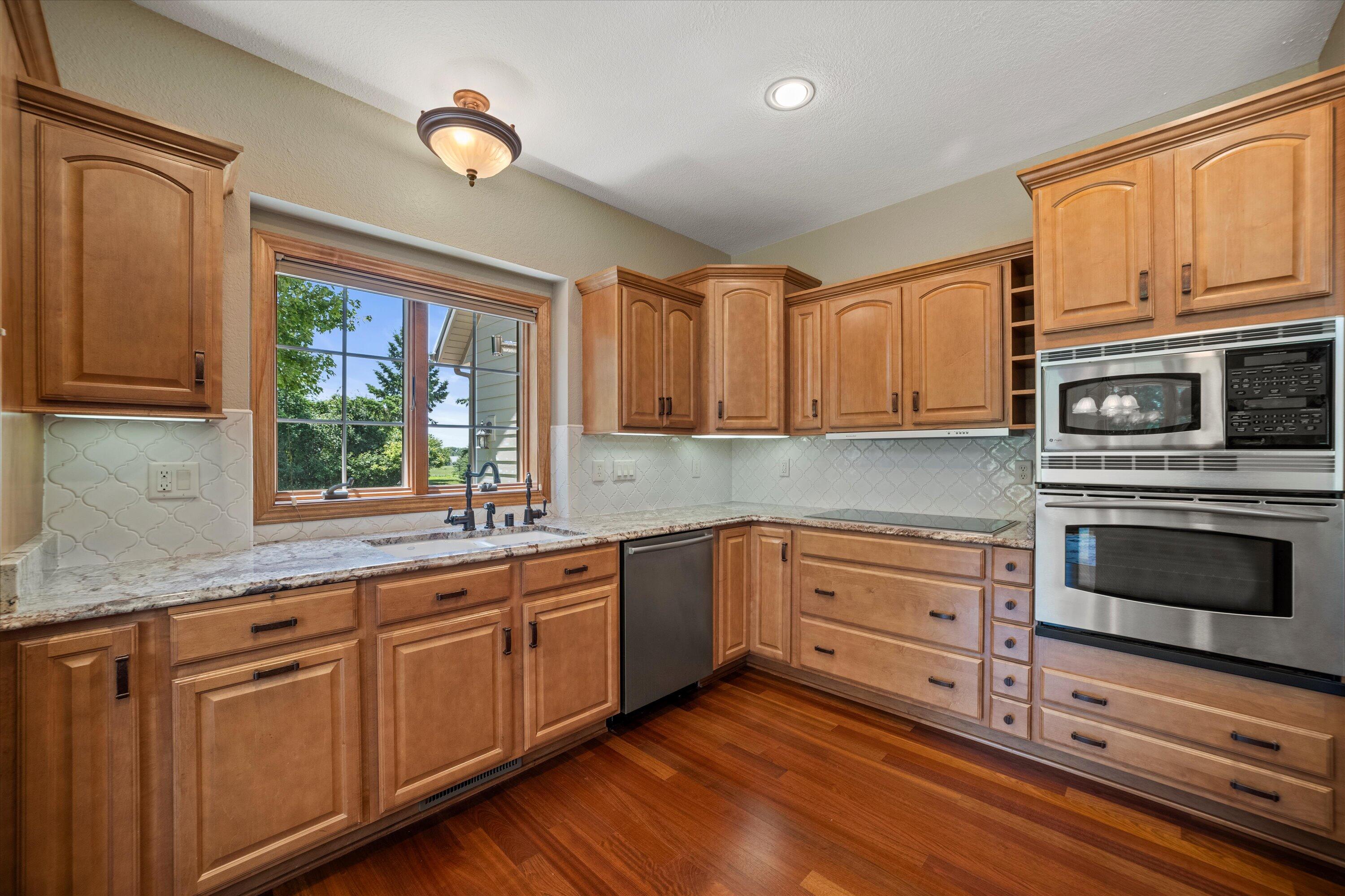 768 Coyote Ct