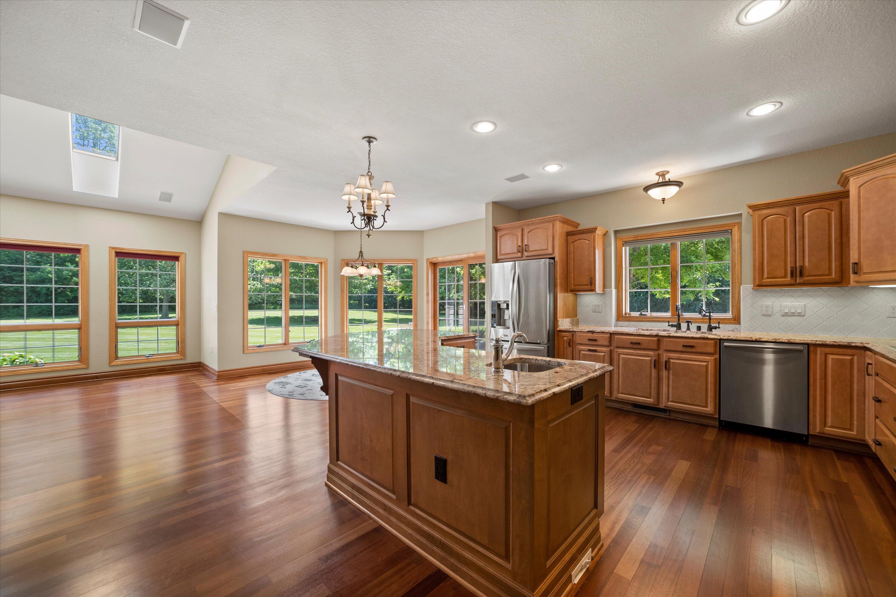 768 Coyote Ct