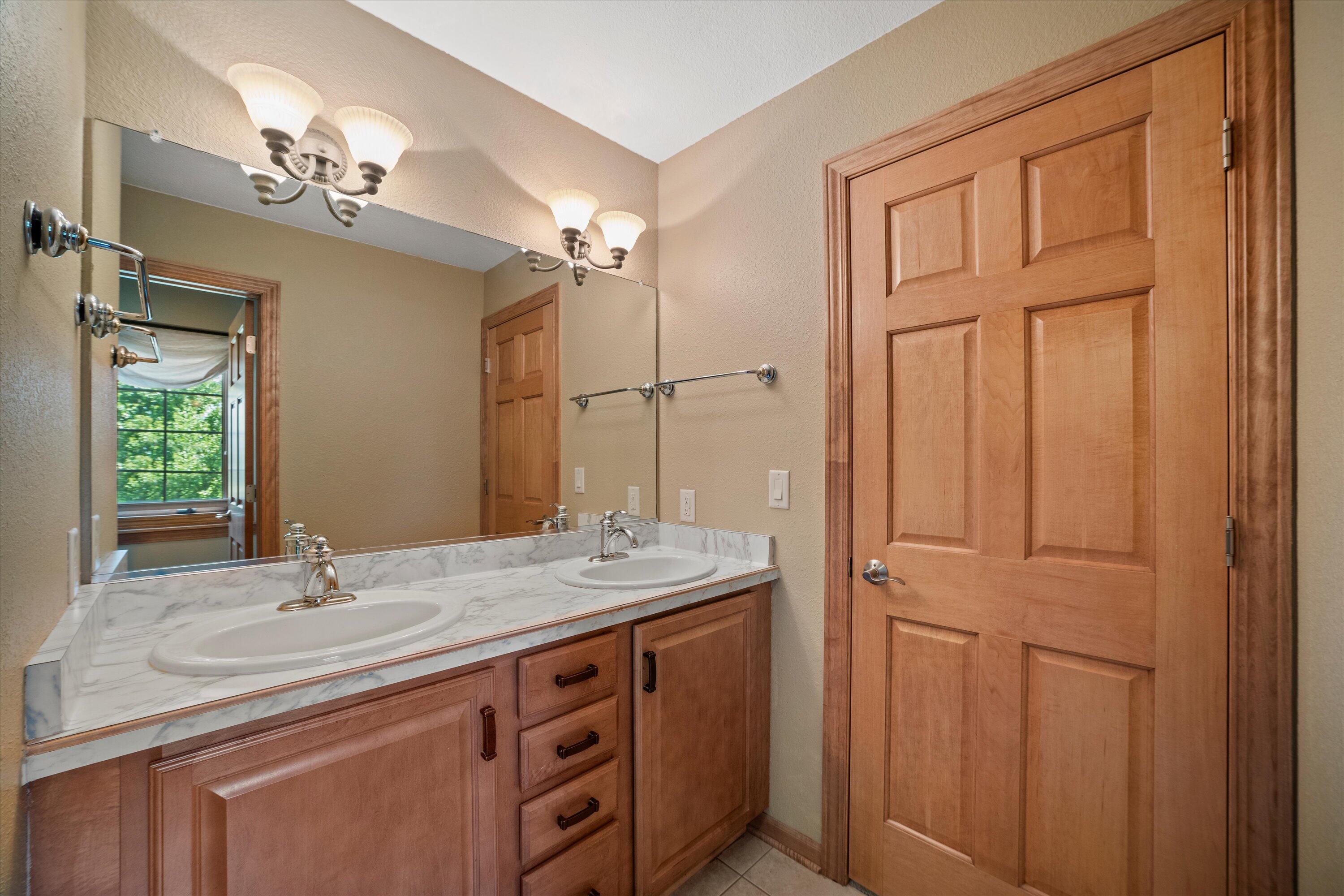 768 Coyote Ct