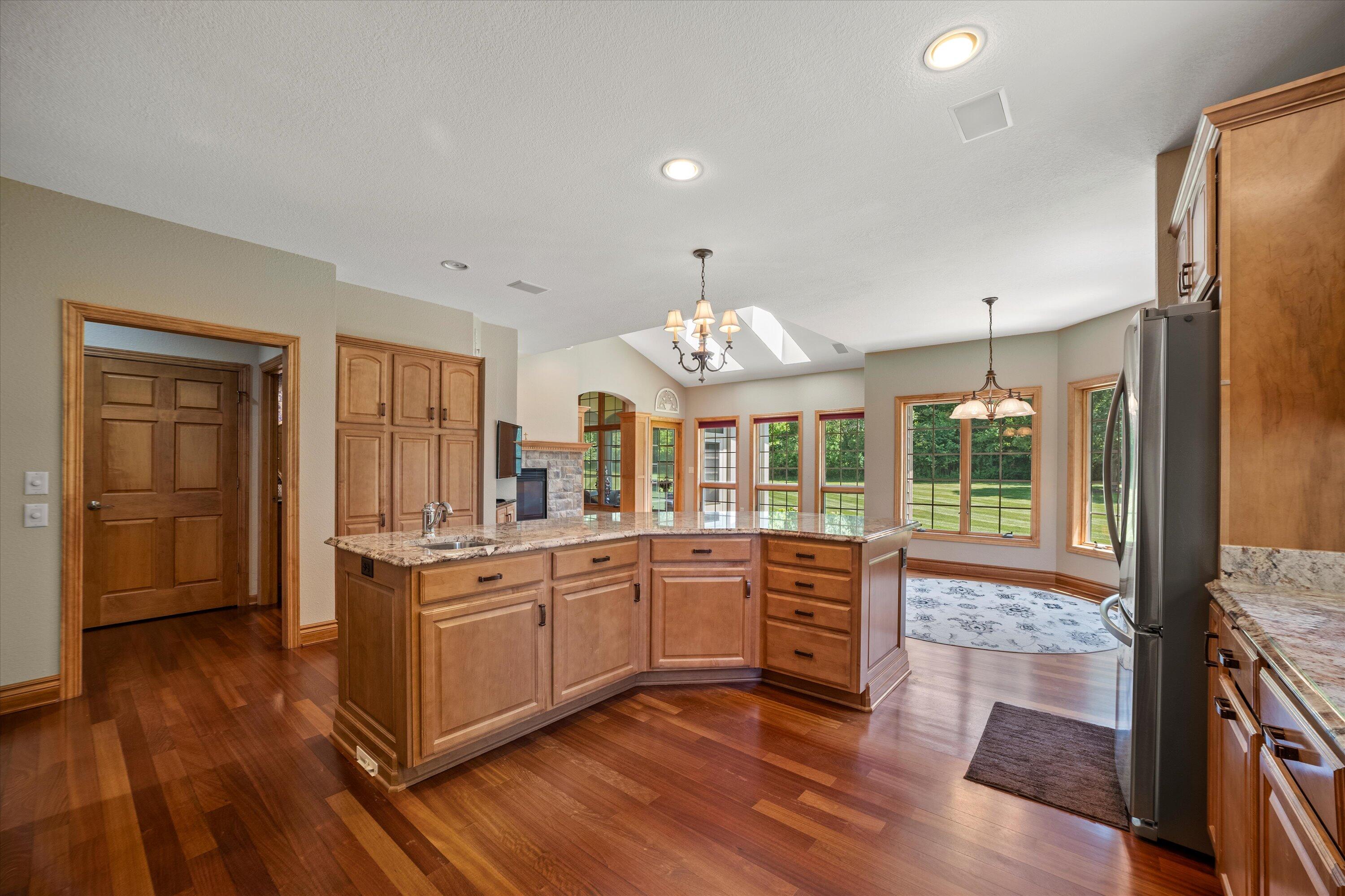 768 Coyote Ct