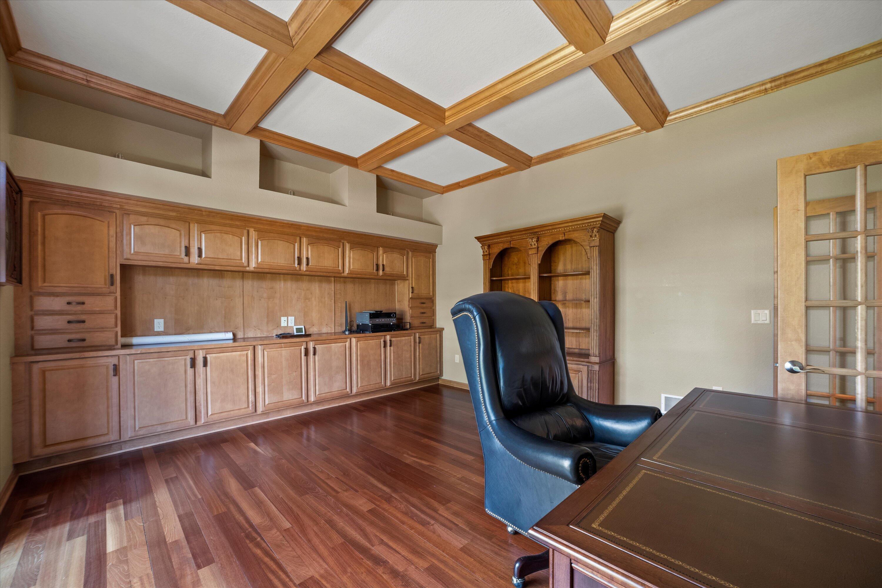 768 Coyote Ct