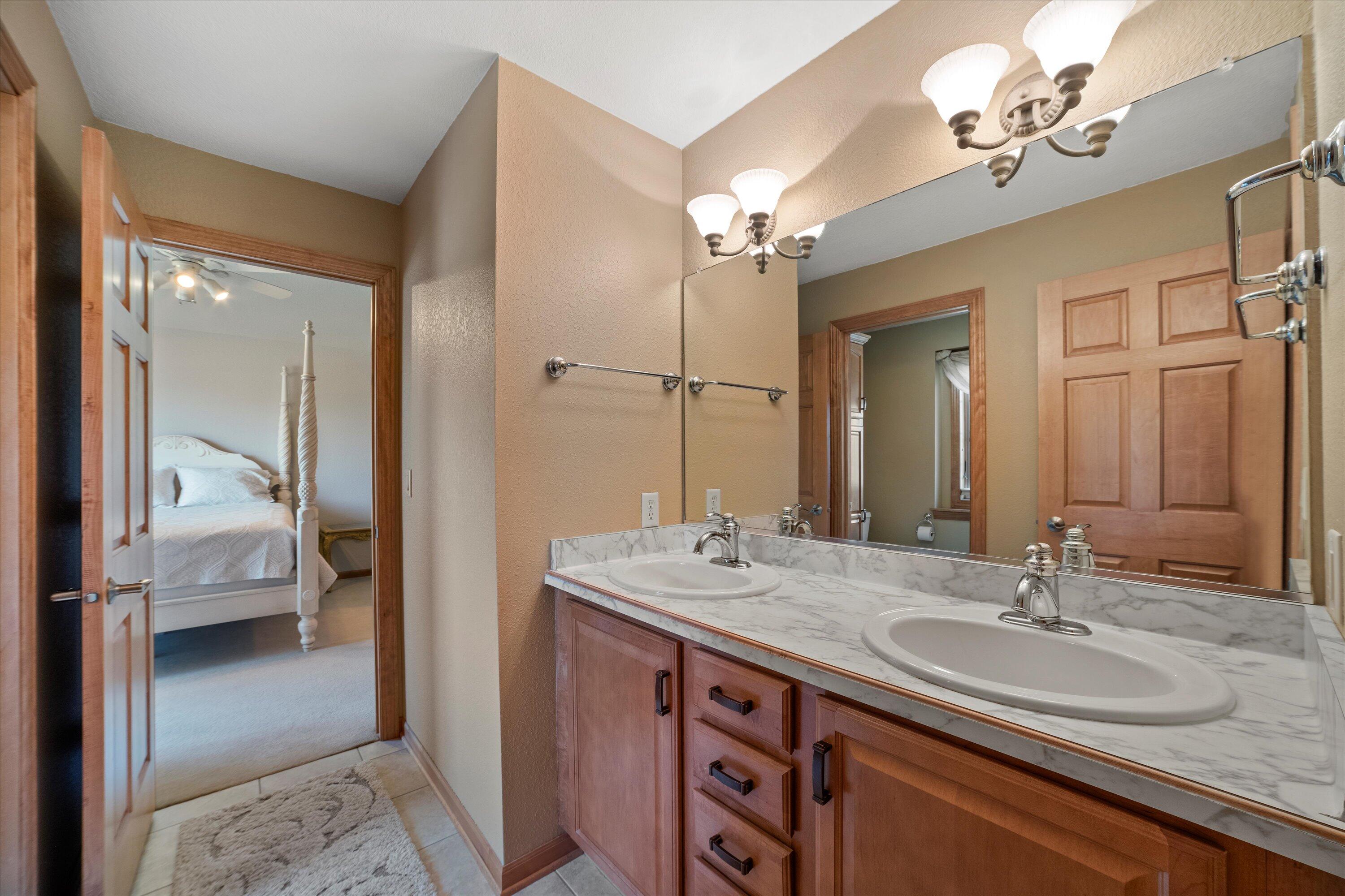 768 Coyote Ct