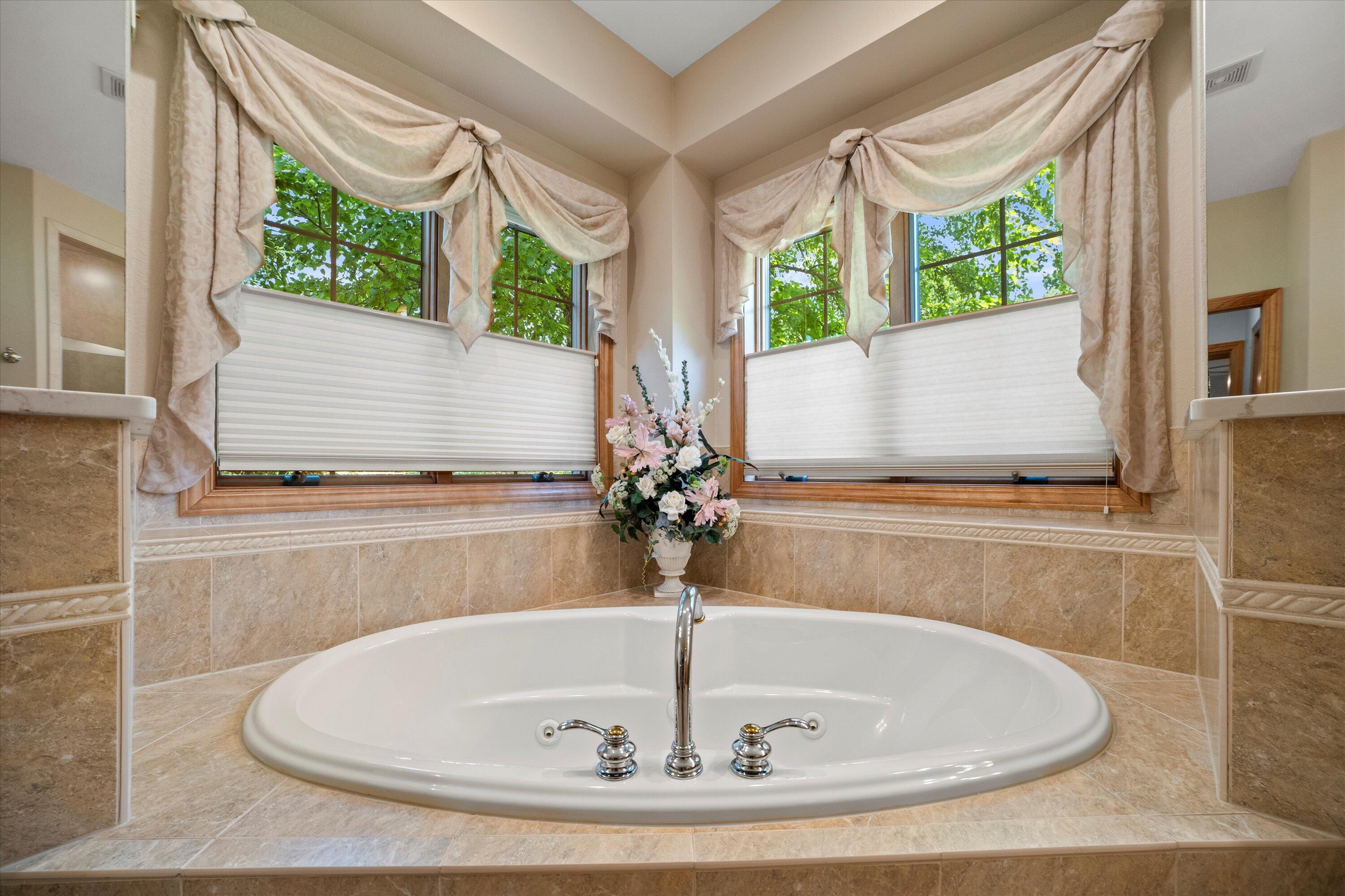 768 Coyote Ct