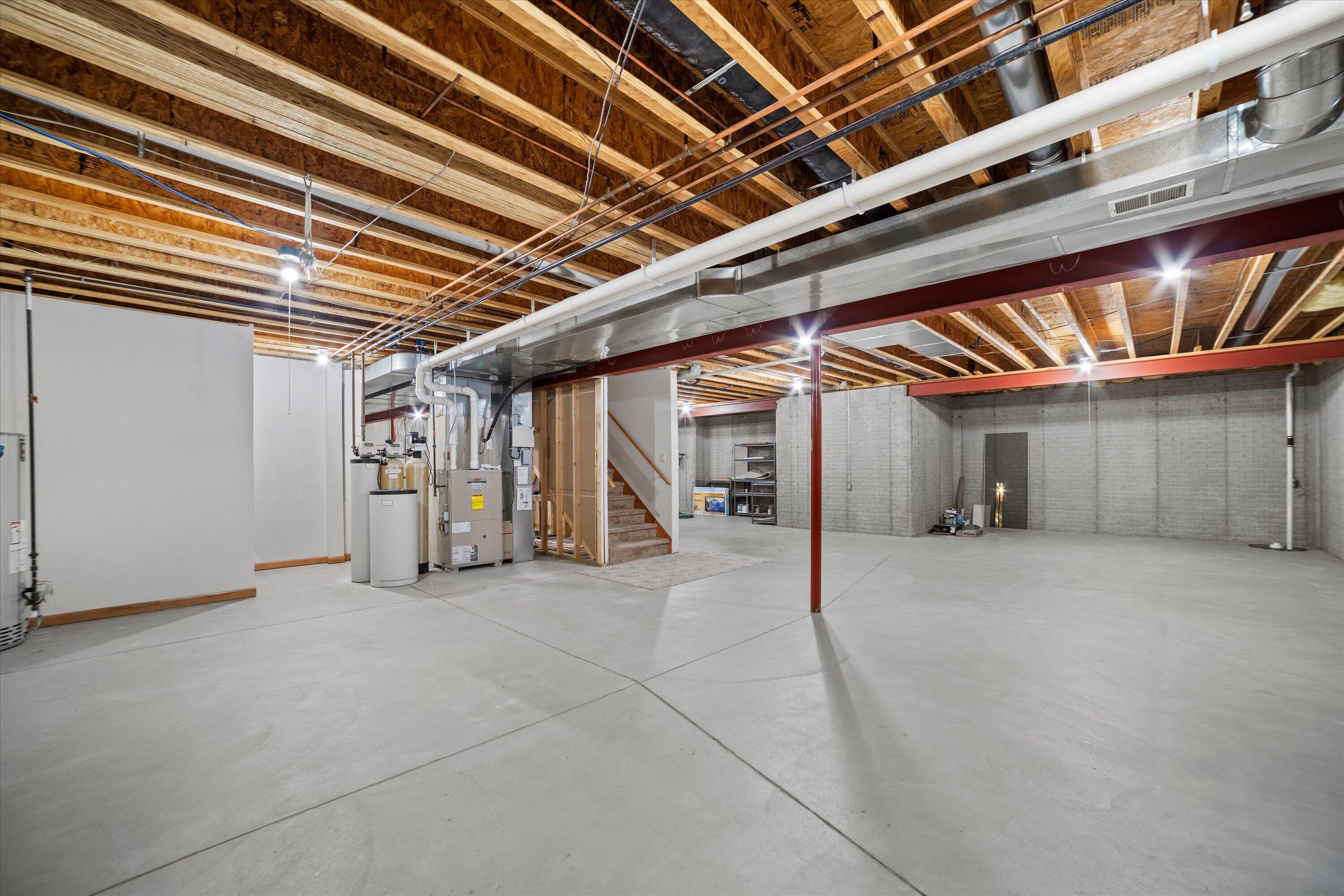 768 Coyote Ct
