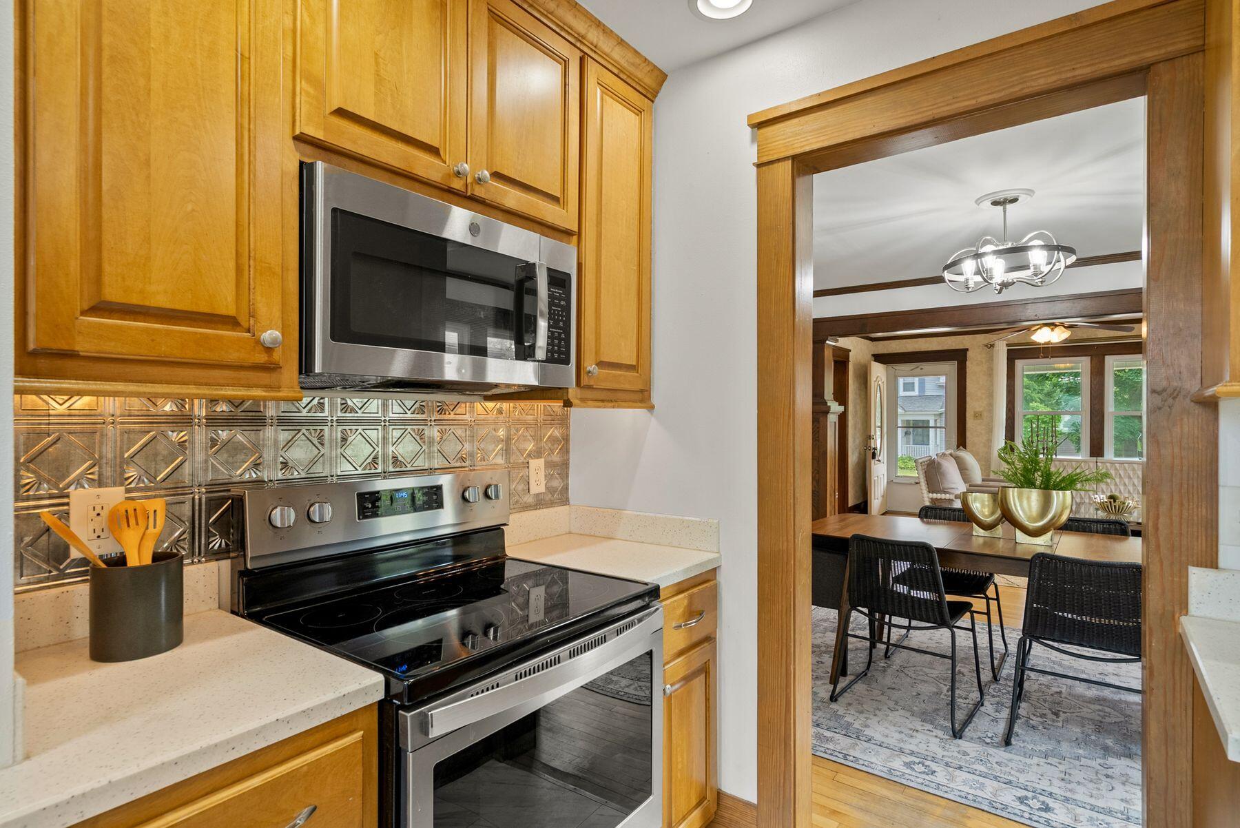 W61N413 Washington Ave