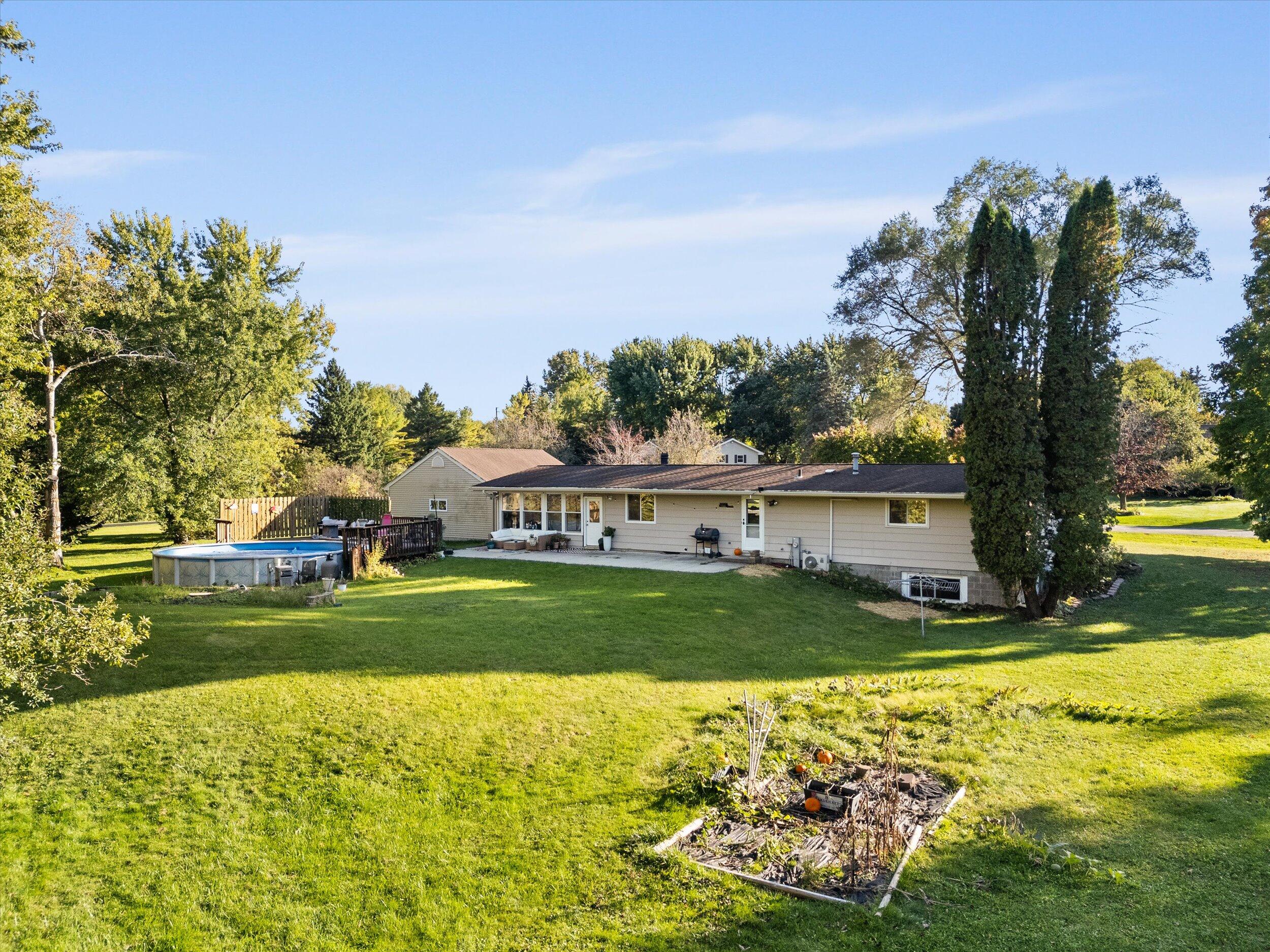 7360 Rustic Rd