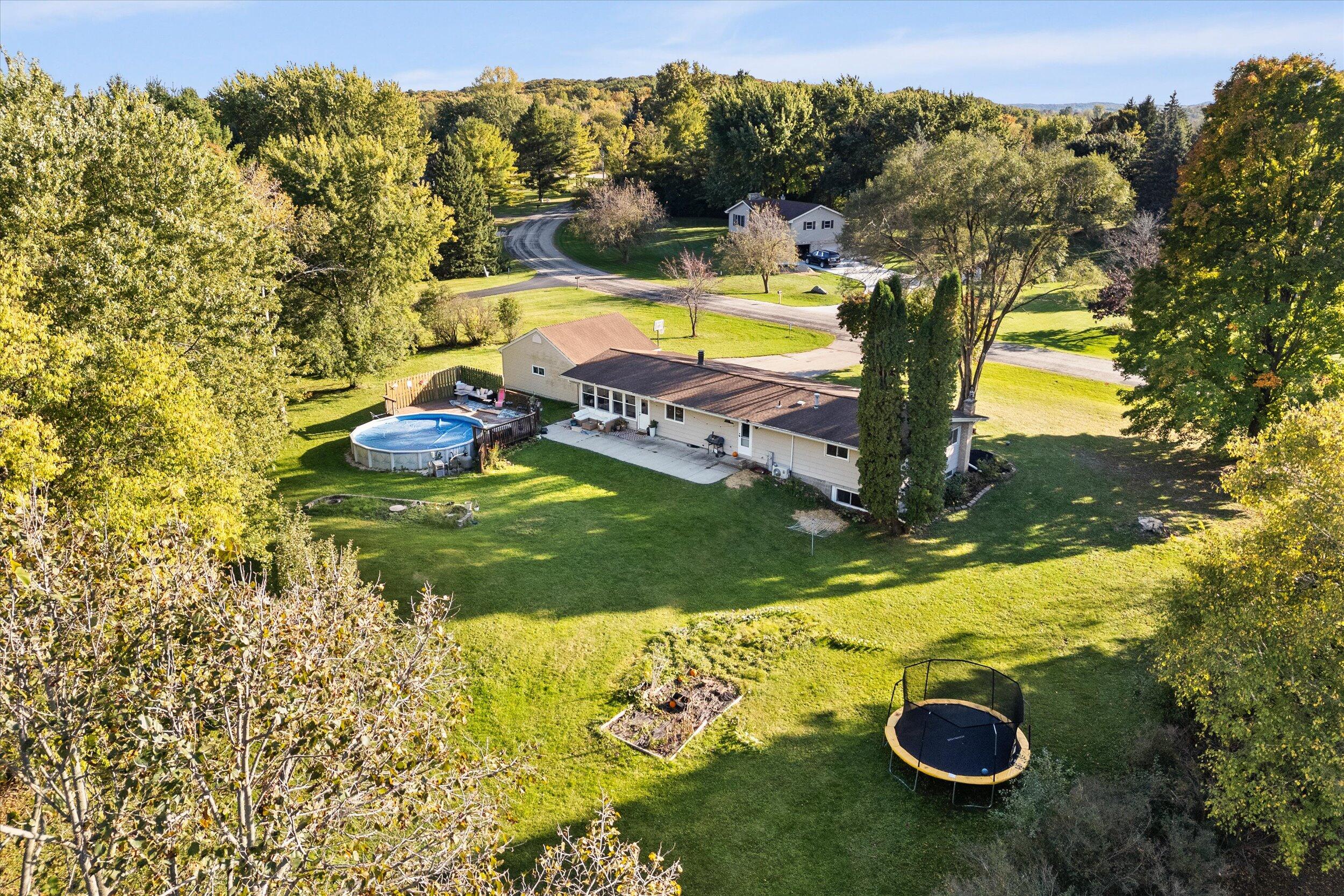 7360 Rustic Rd