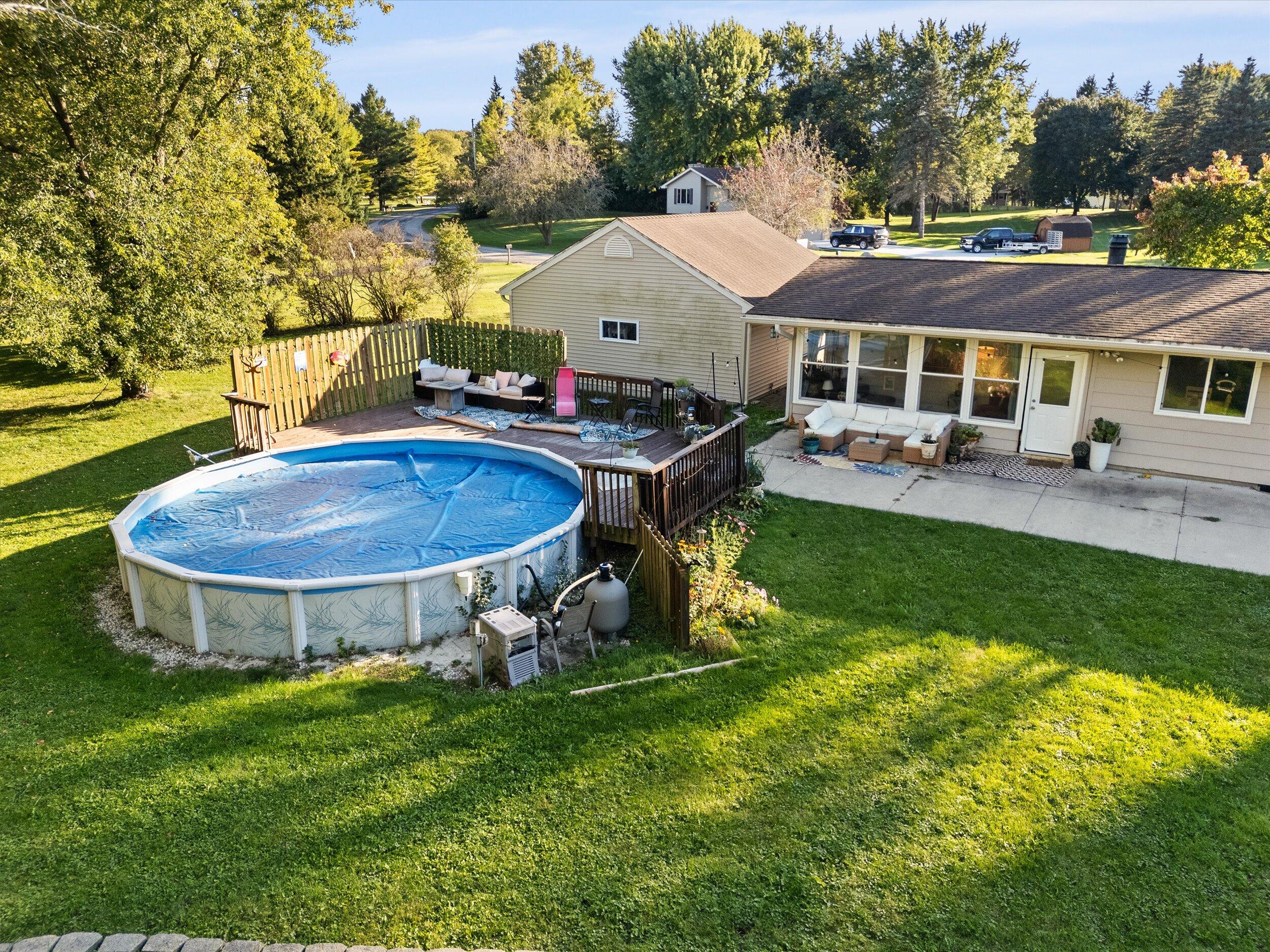7360 Rustic Rd