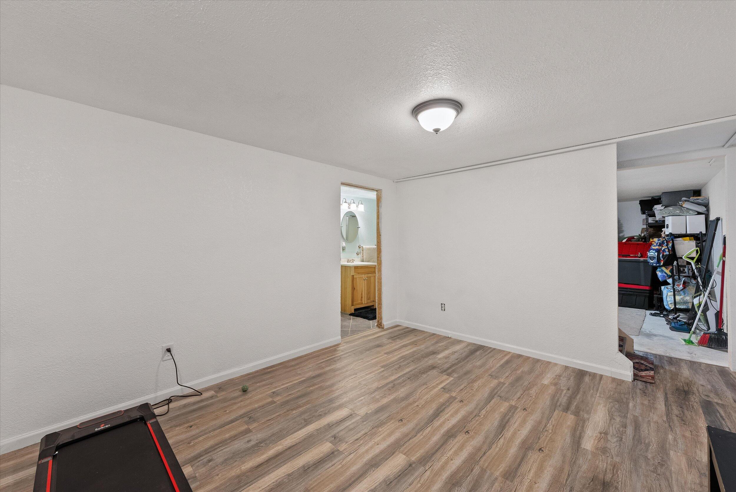 7360 Rustic Rd