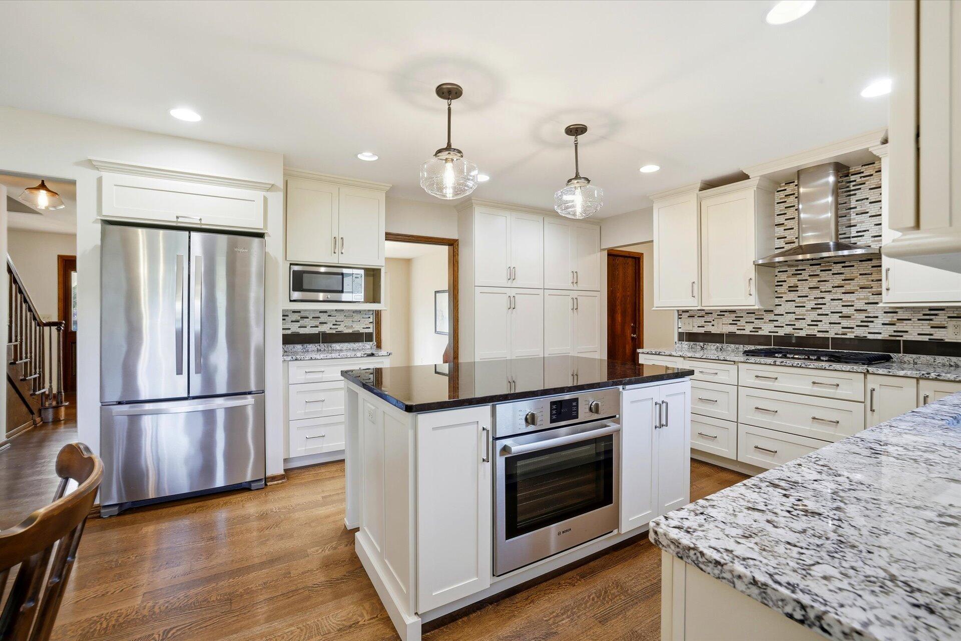 396 Belvedere - W