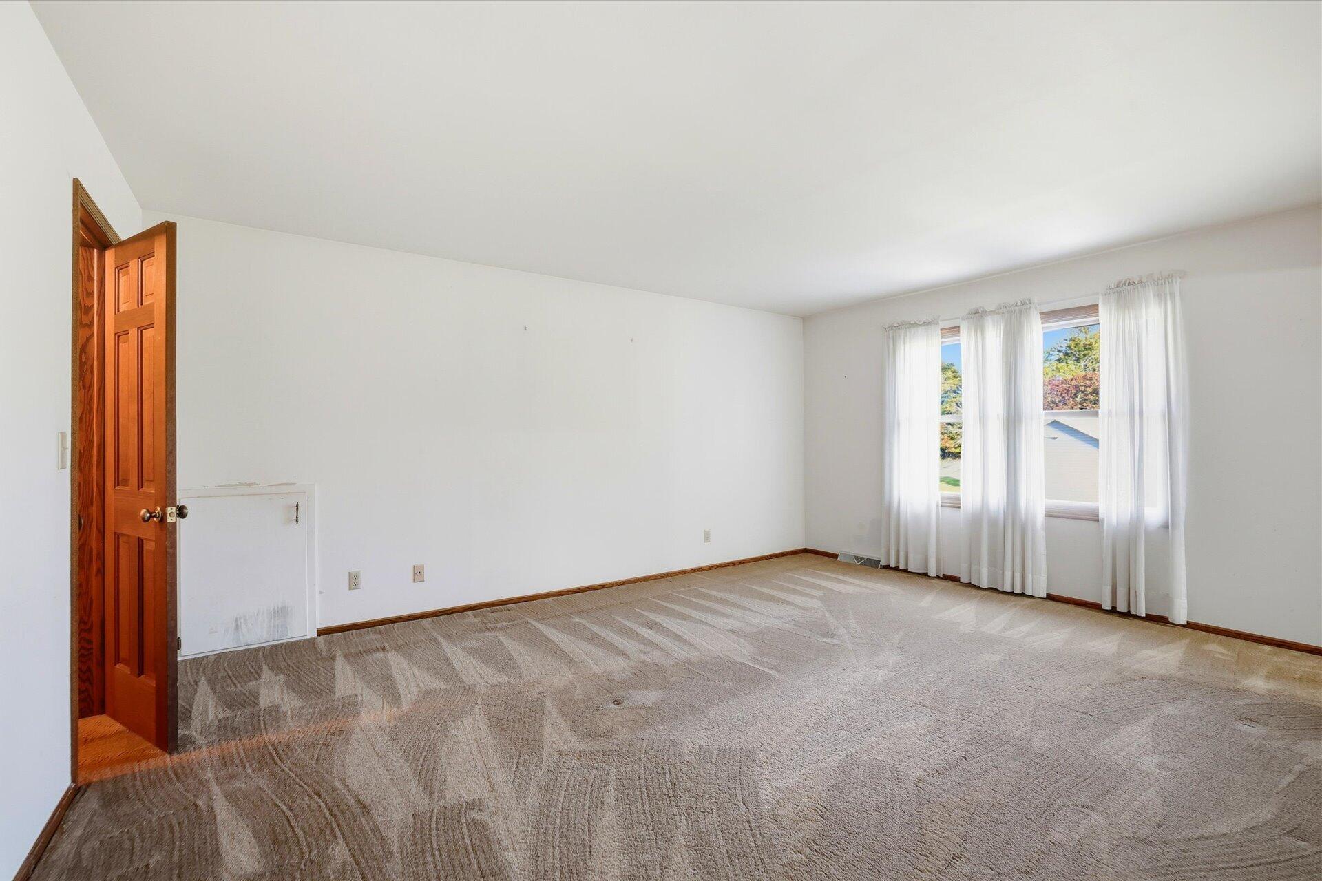 396 Belvedere - W