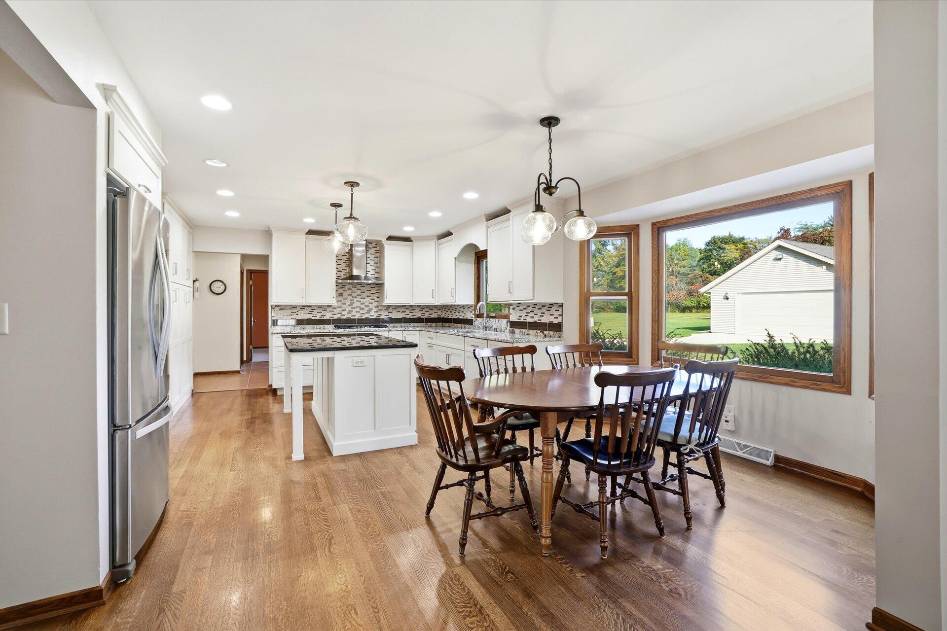 396 Belvedere - W