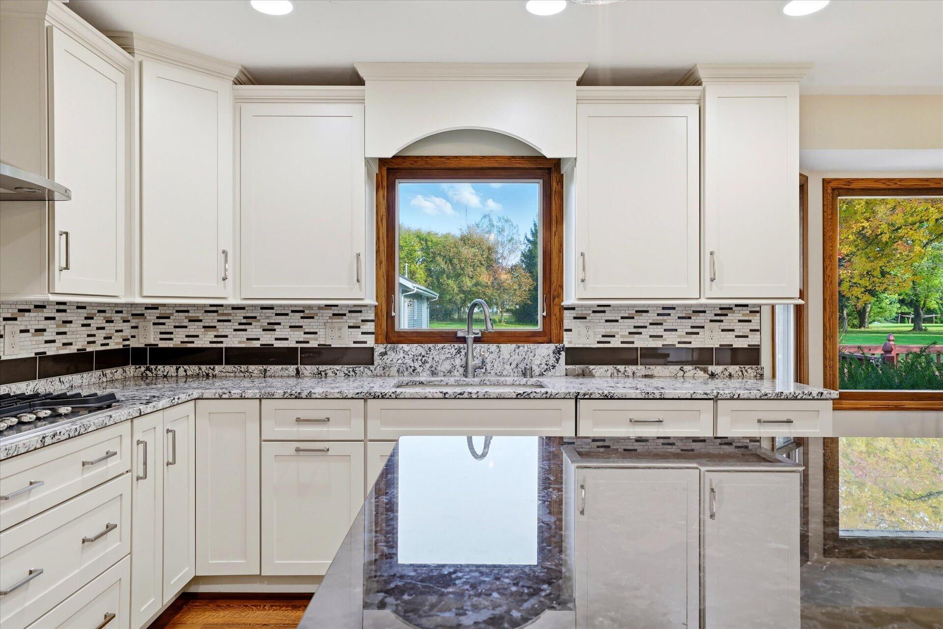 396 Belvedere - W