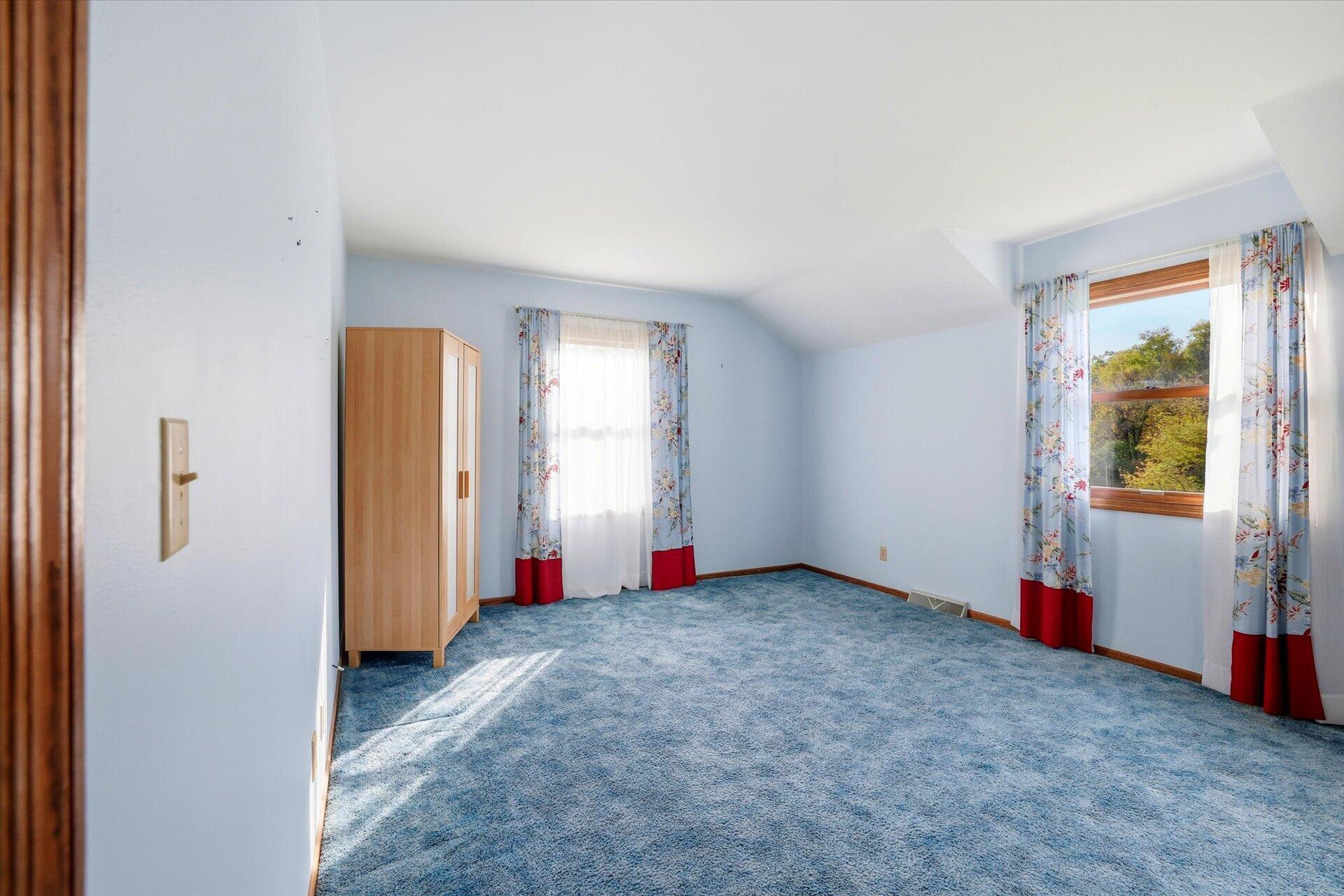 396 Belvedere - W