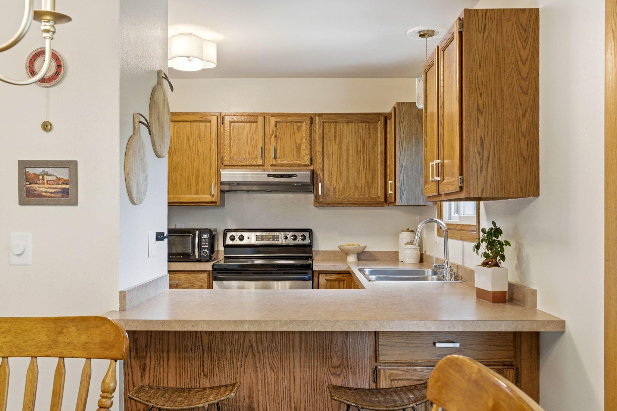2321 MacArthur Rd