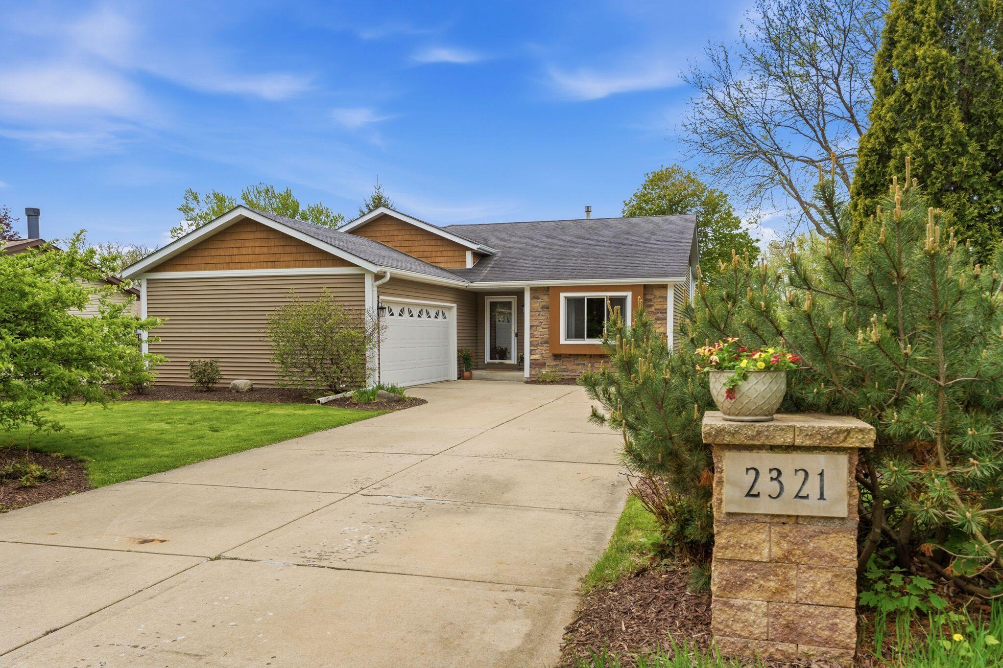 2321 MacArthur Rd