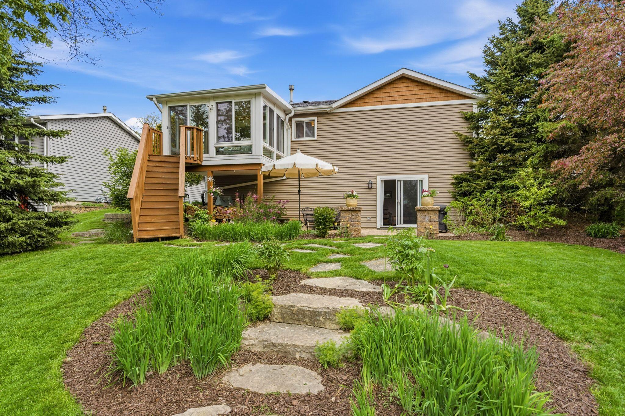 2321 MacArthur Rd
