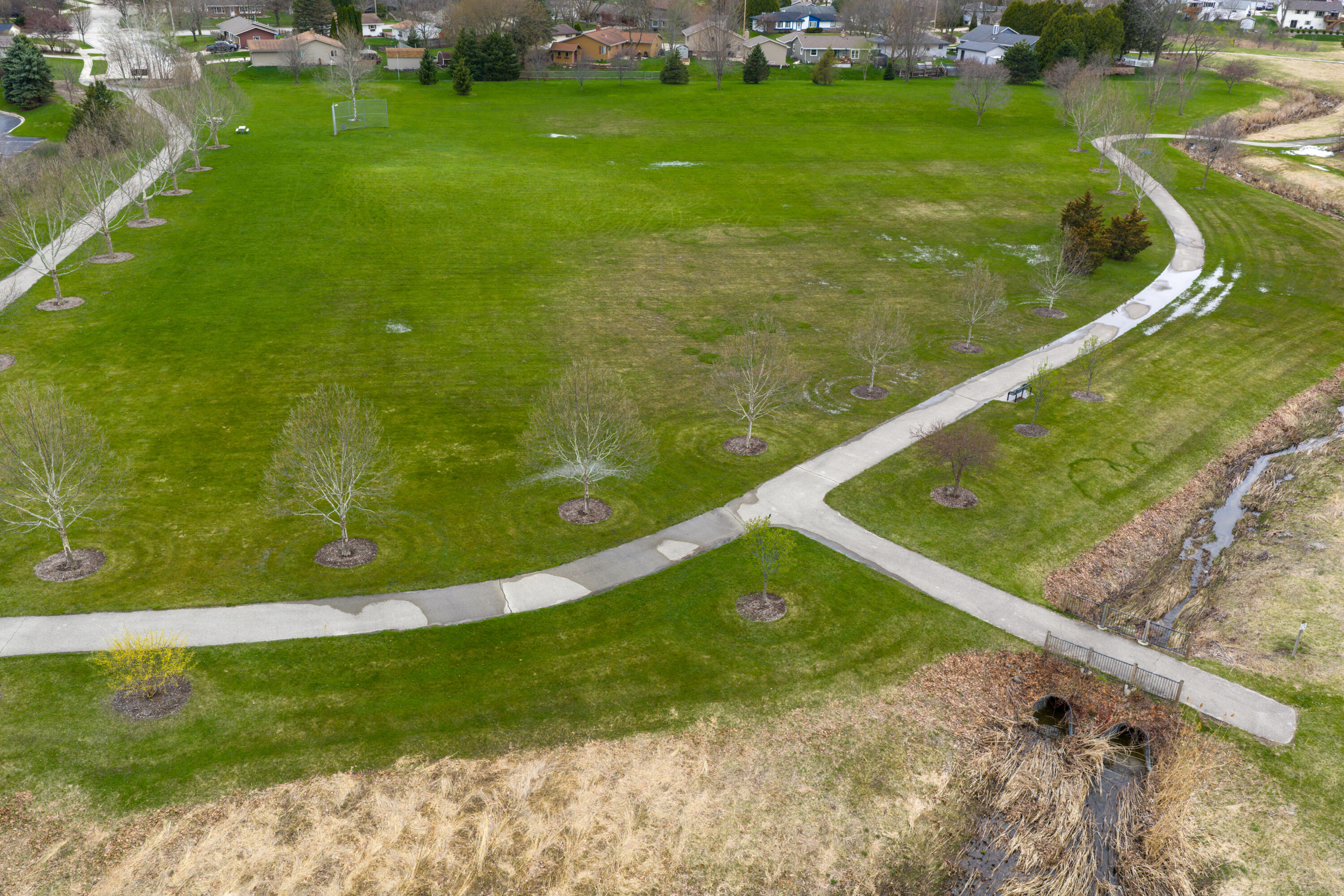 1015 Shadowood Cir Unit: 3