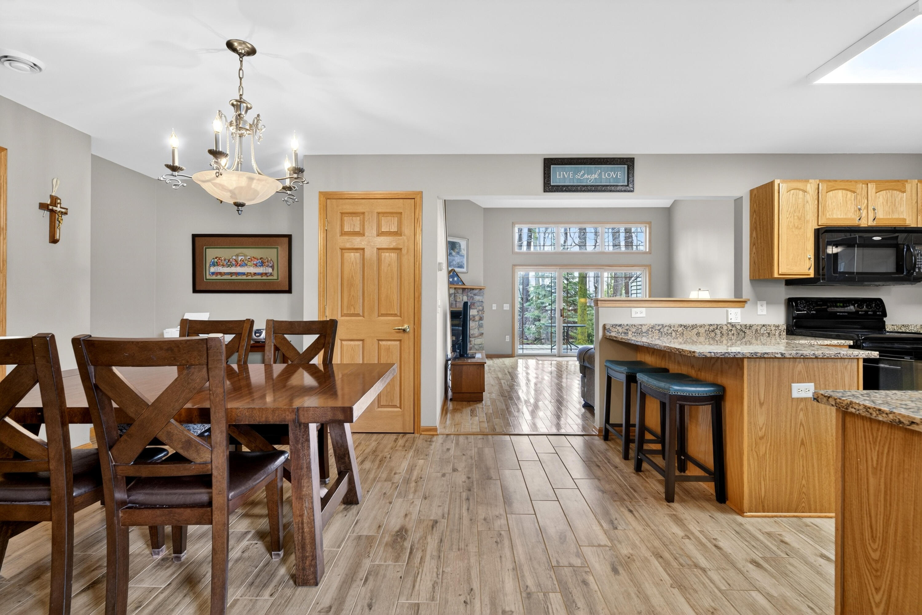 1015 Shadowood Cir Unit: 3