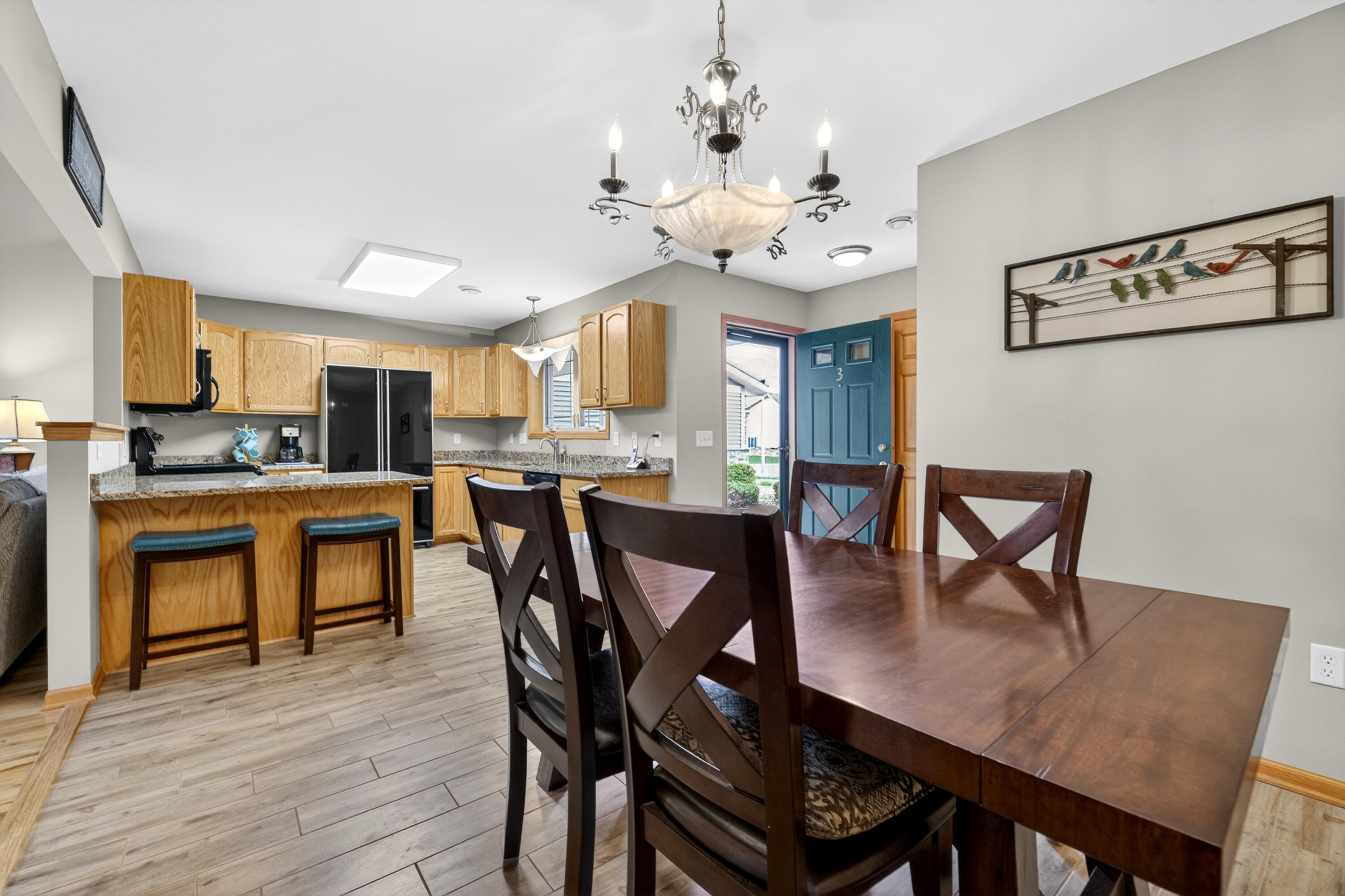 1015 Shadowood Cir Unit: 3