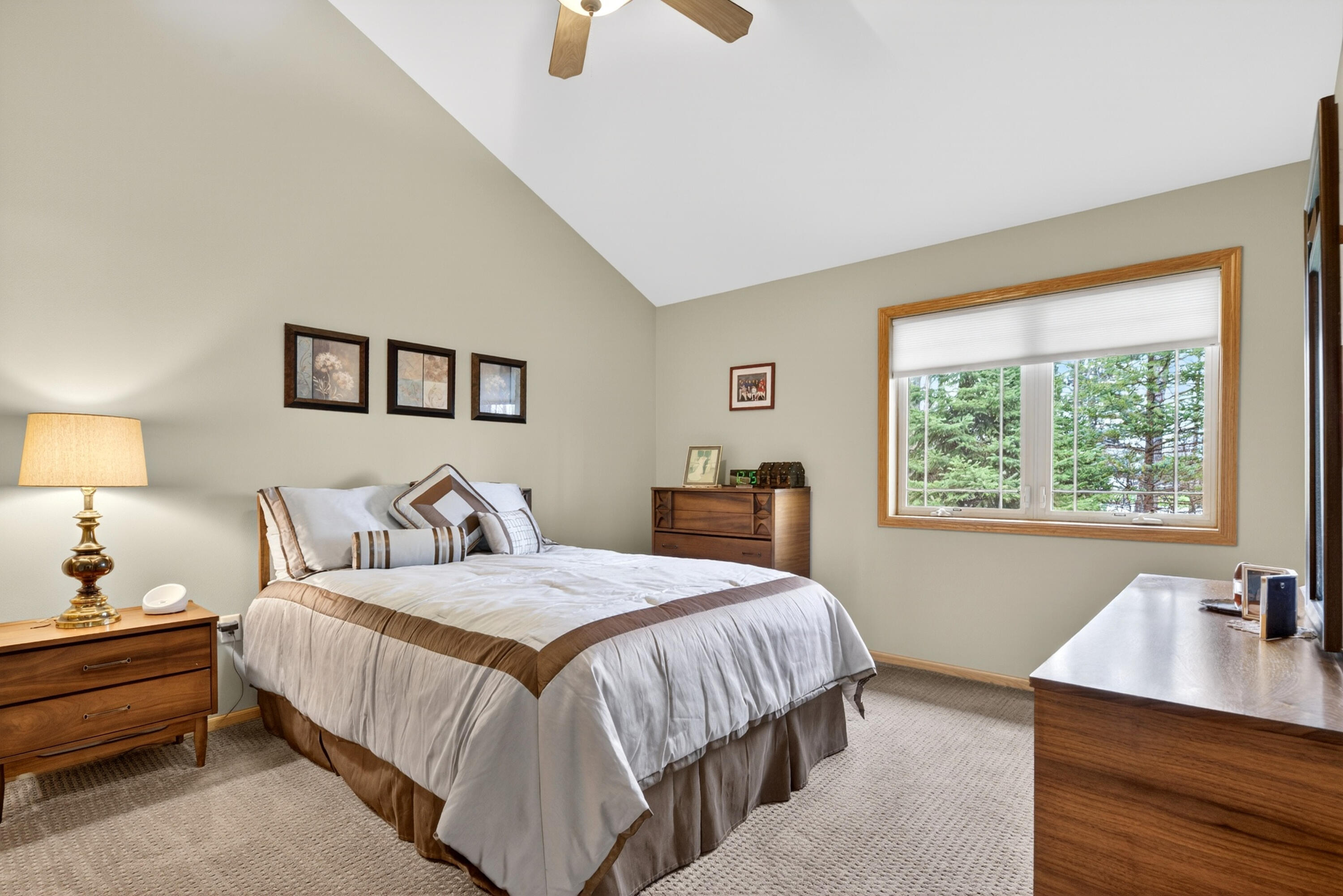 1015 Shadowood Cir Unit: 3