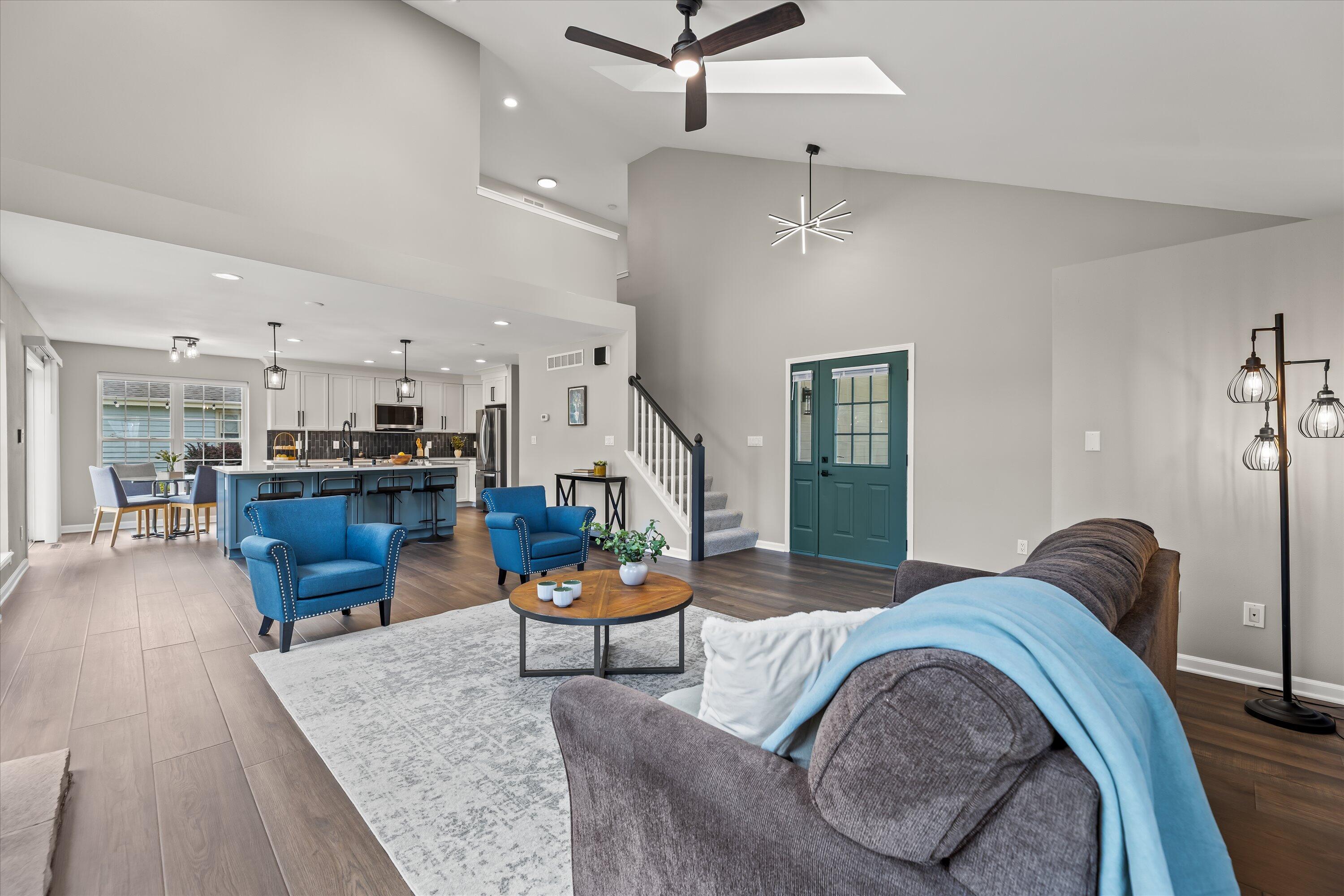 2313 Kestrel Ln