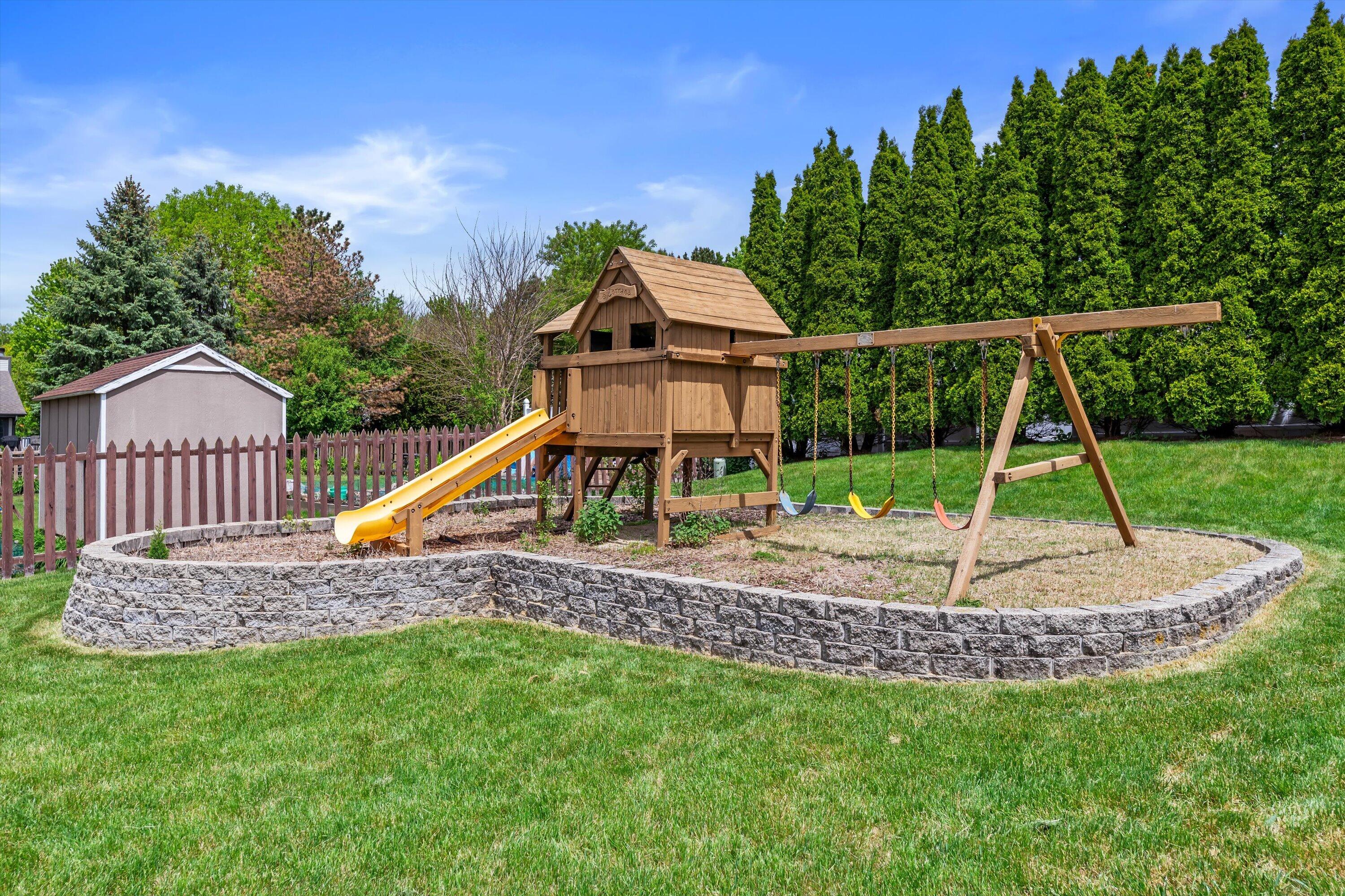 2313 Kestrel Ln