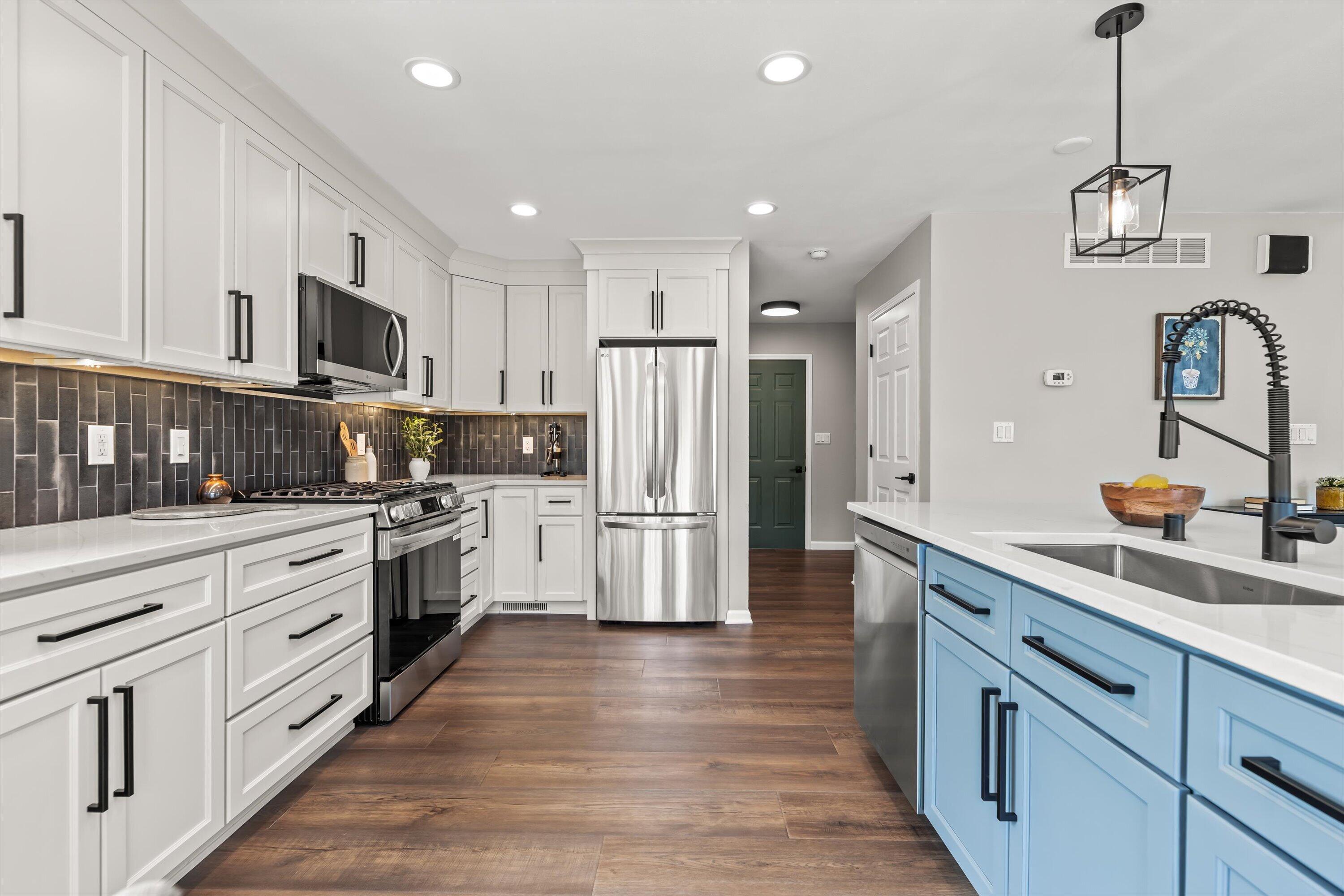 2313 Kestrel Ln