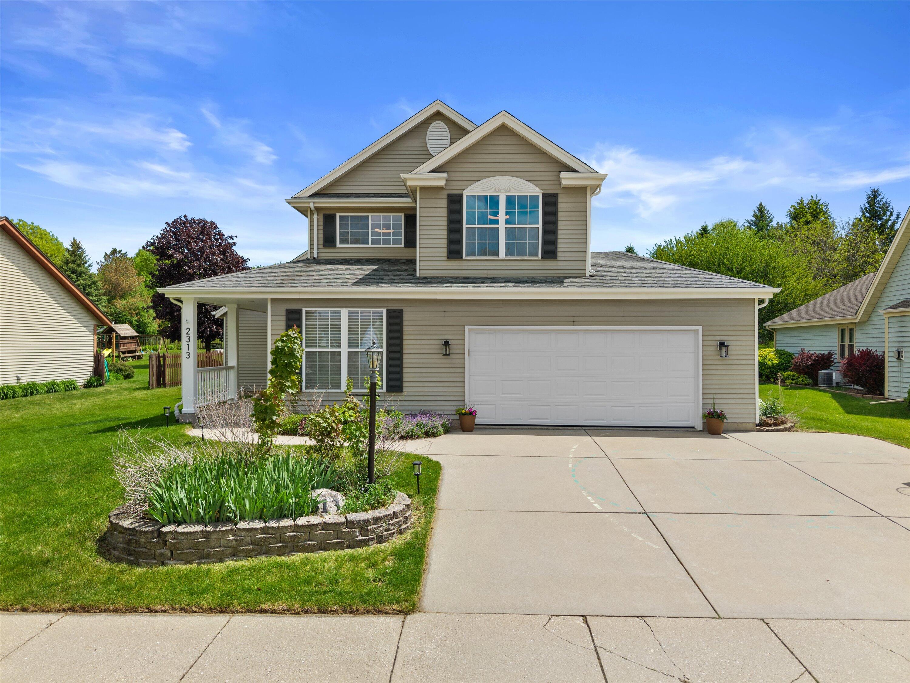 2313 Kestrel Ln