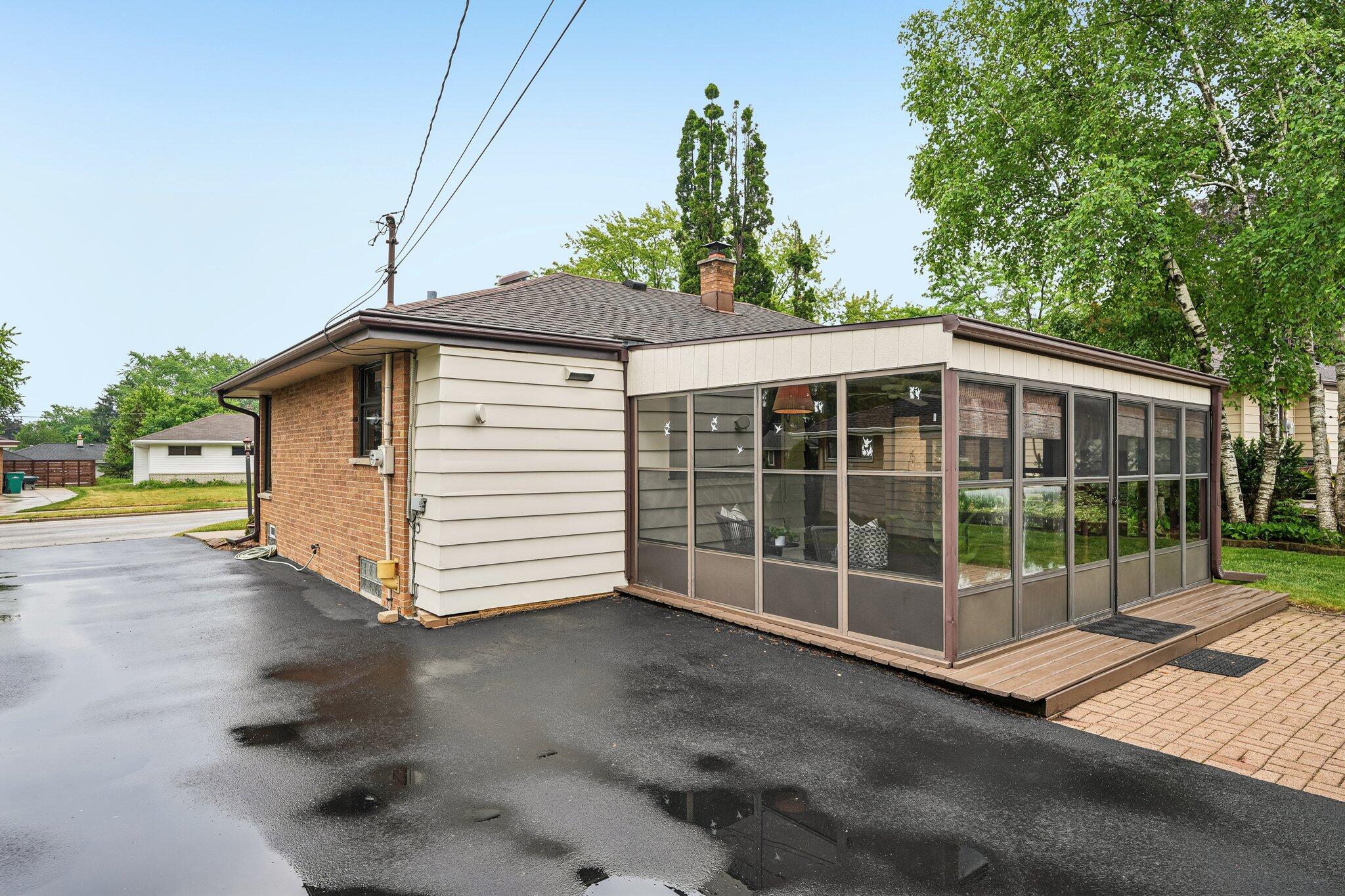 W151N8313 Thomas Dr