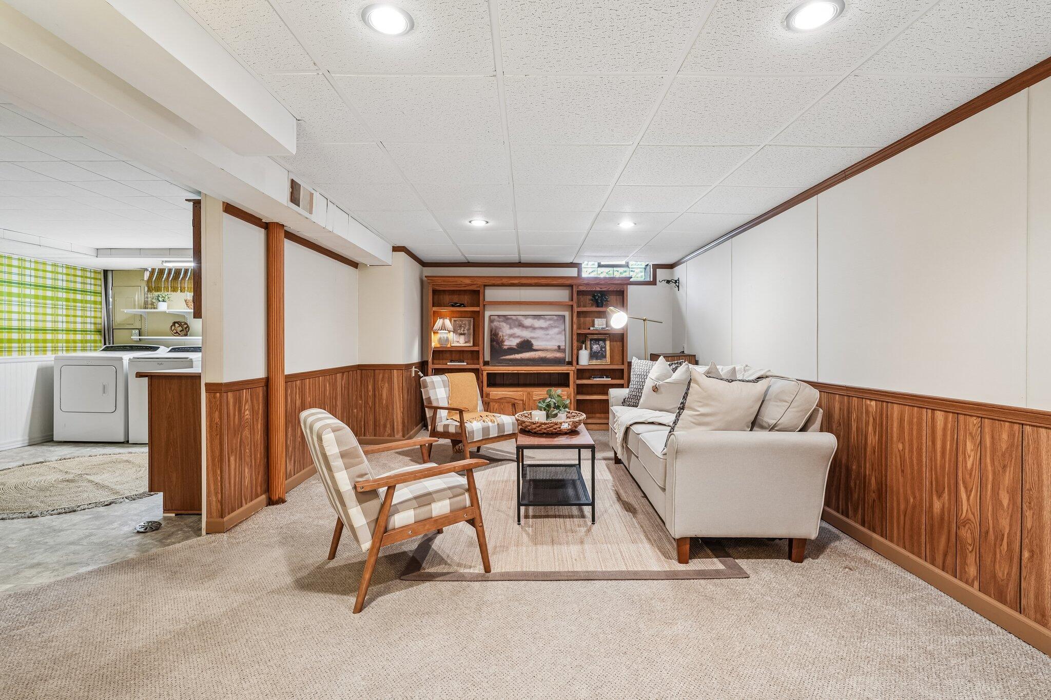 W151N8313 Thomas Dr