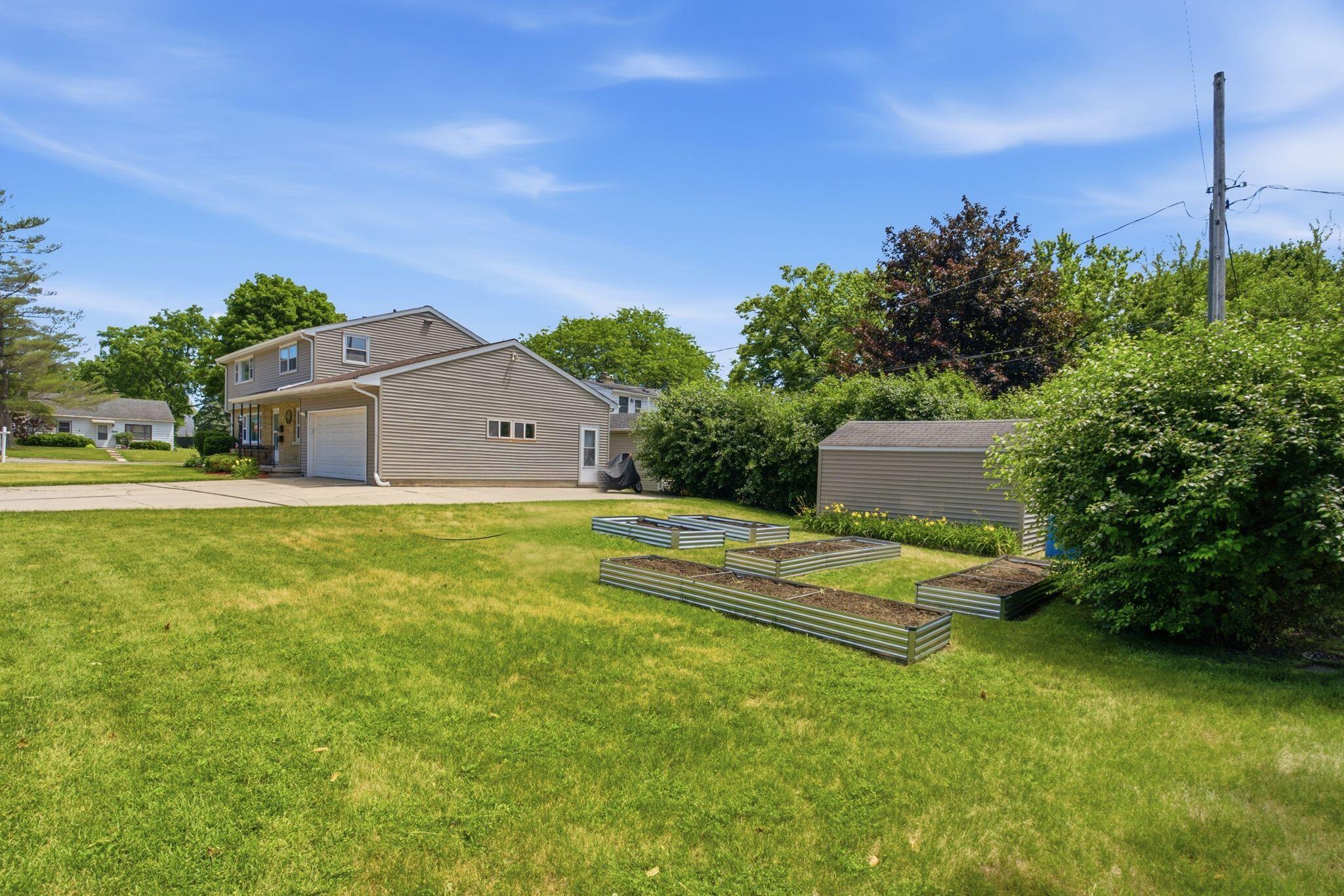 907 High St Unit: 907A
